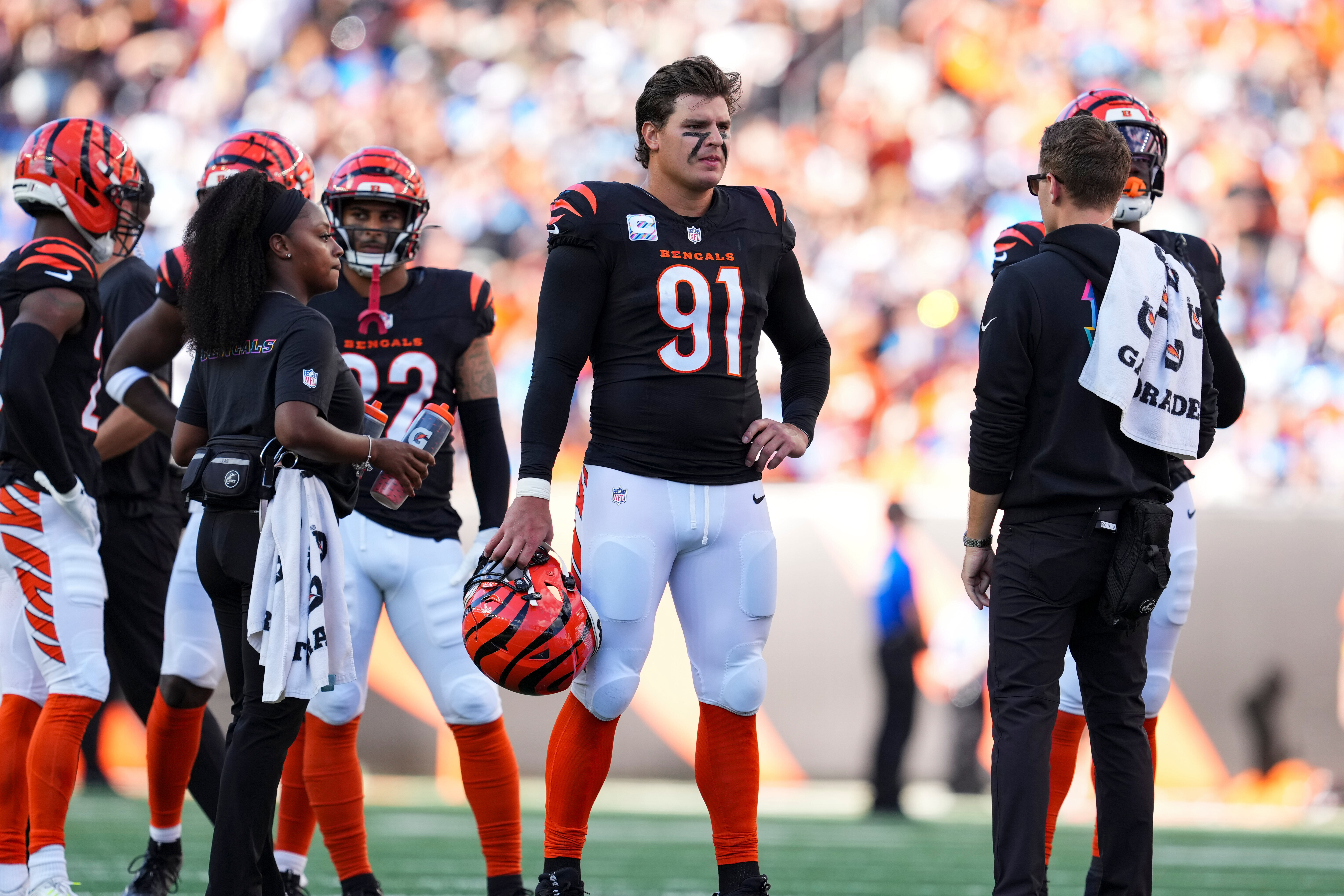 NFL(エヌエフエル) BENGALS NFL アメフト スエード スタジャン 