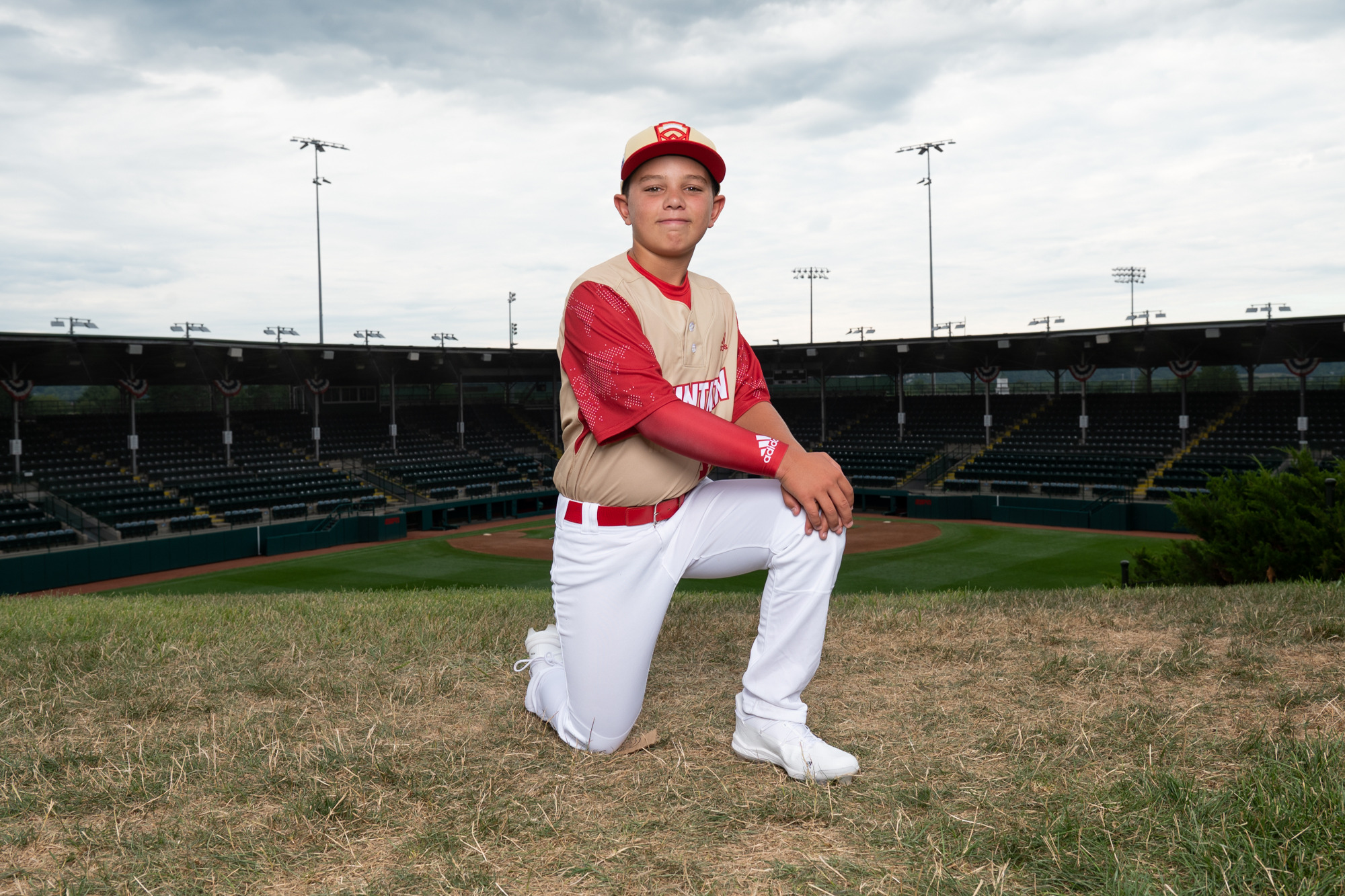 Boy quits little league baseball team to help mom recover from broken neck  – New York Daily News