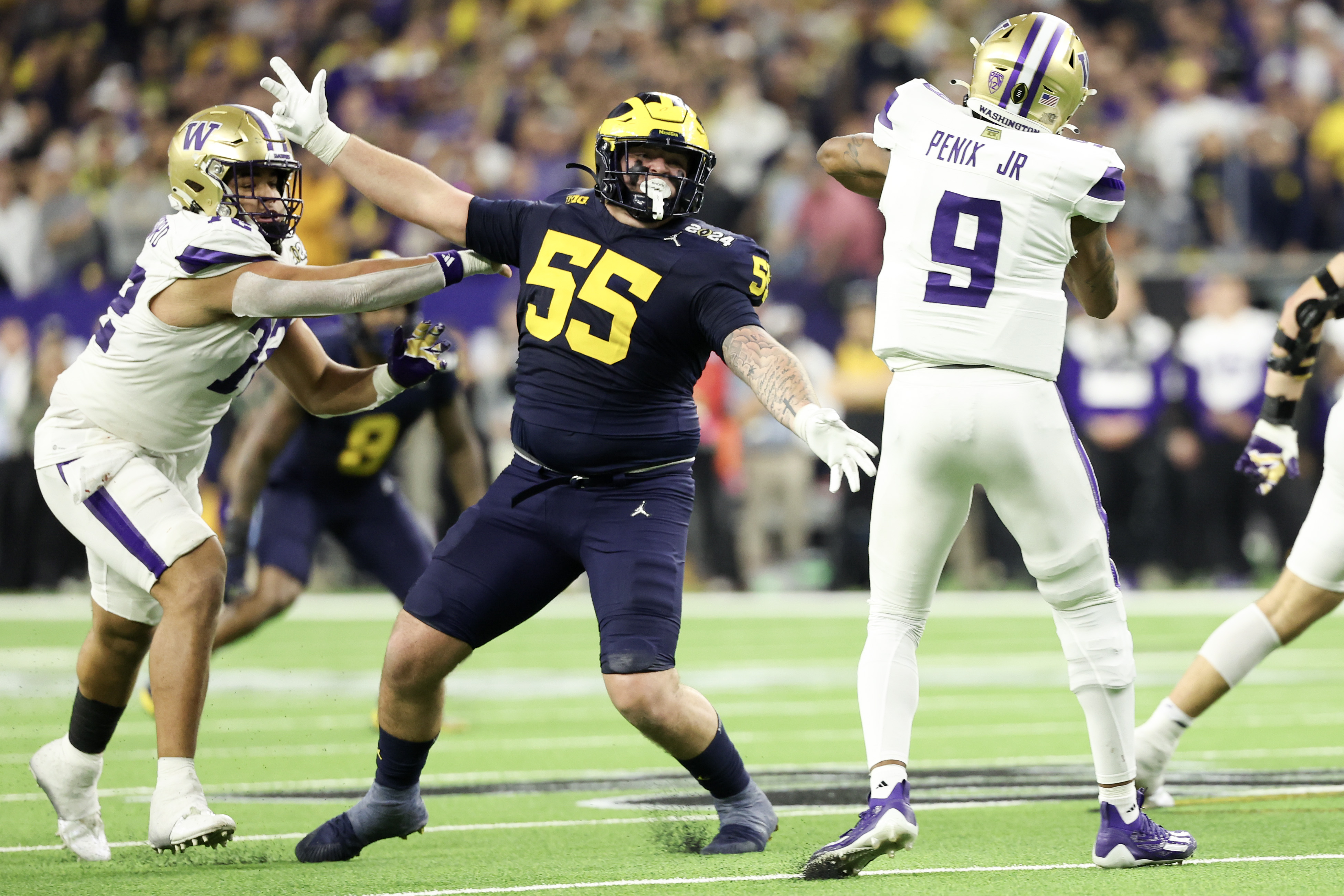3 Michigan football players in top 15 of ESPN's 2025 NFL mock draft