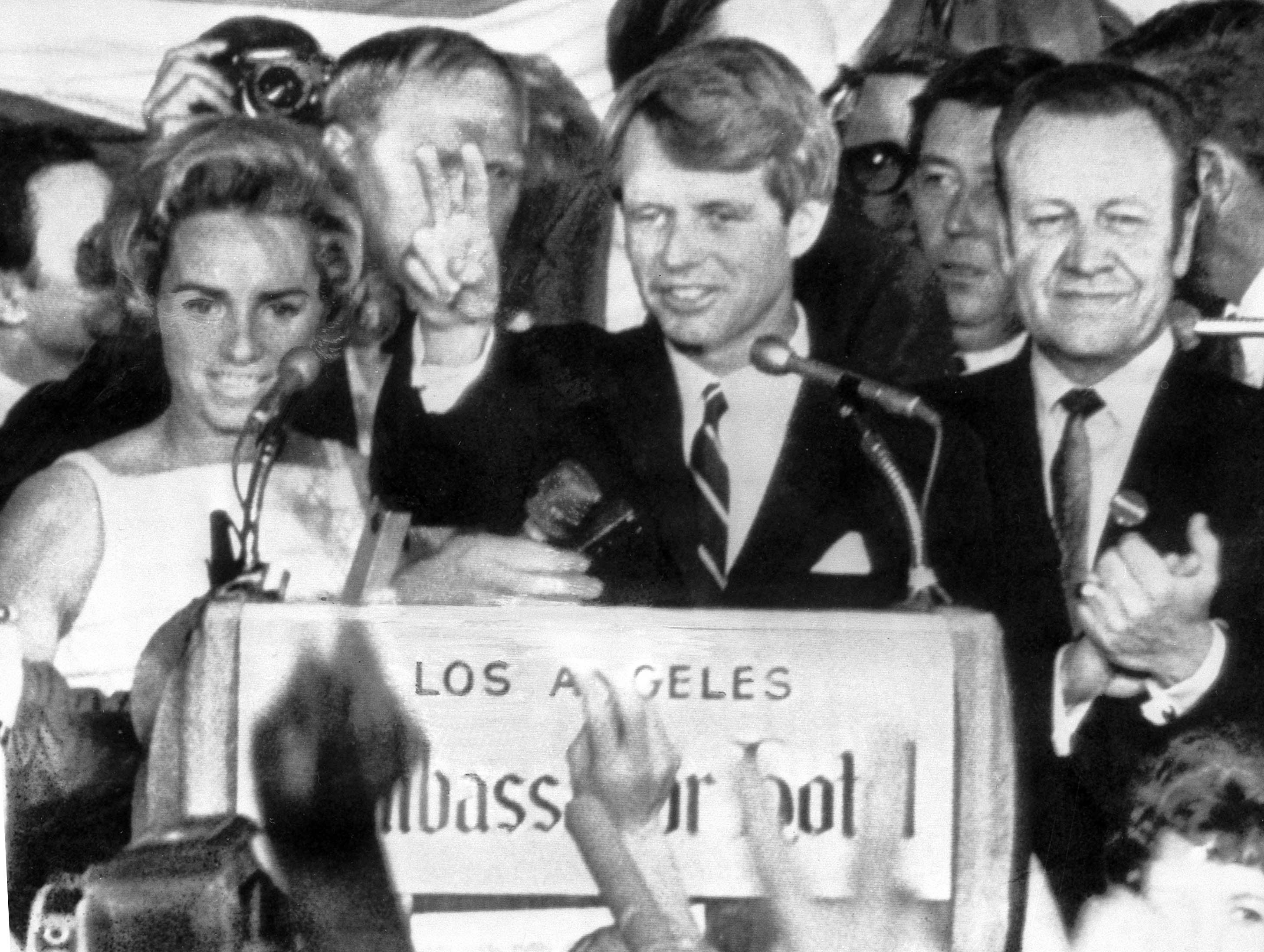 Sen. Robert 'Bobby' Kennedy had Philly crowd 'in the palm of his hand' in 1968 - pennlive.com