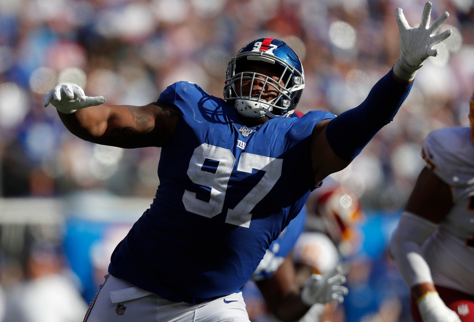 New York Giants re-sign fullback Elijhaa Penny