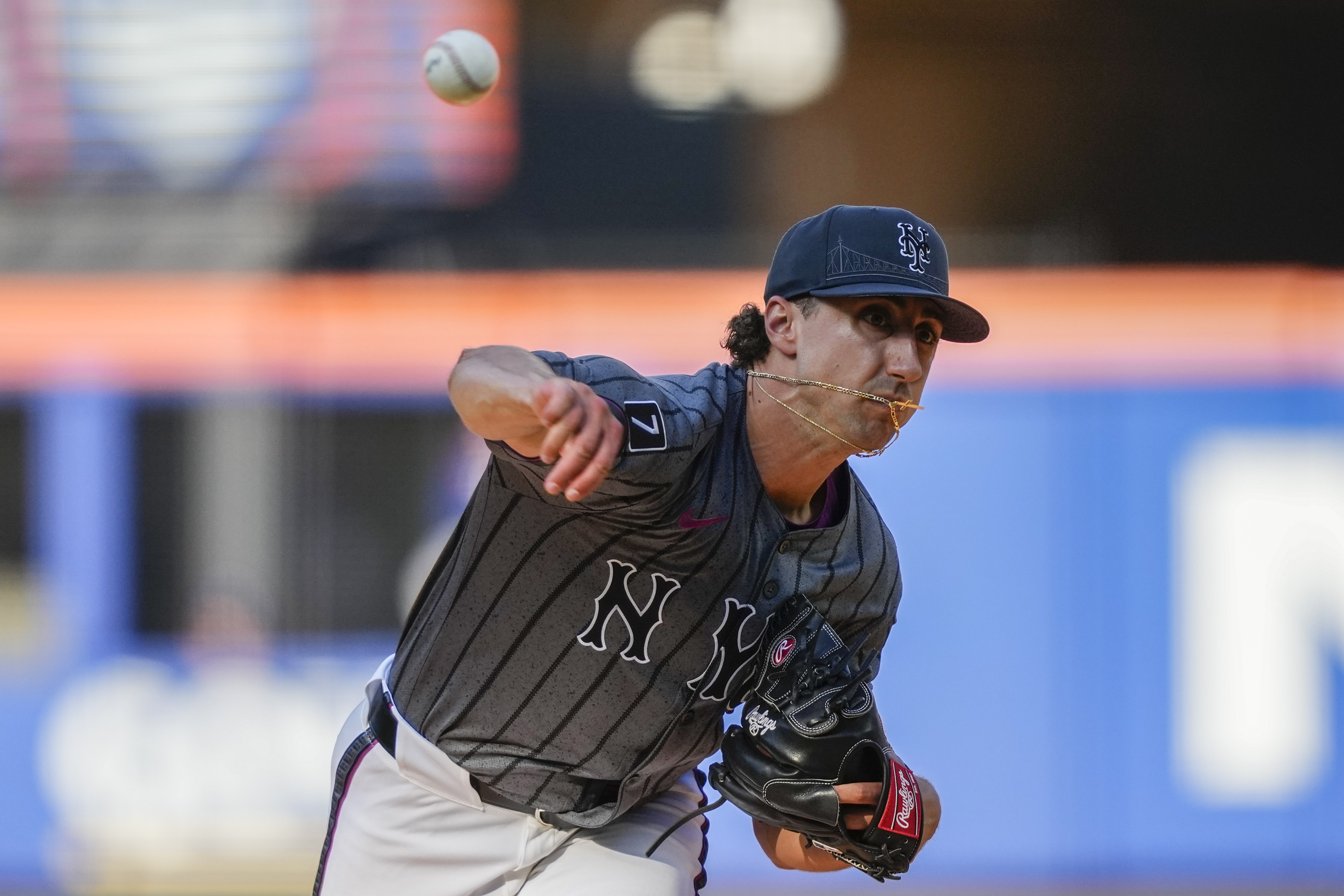 Mets finally got an ace performance  and then find another new