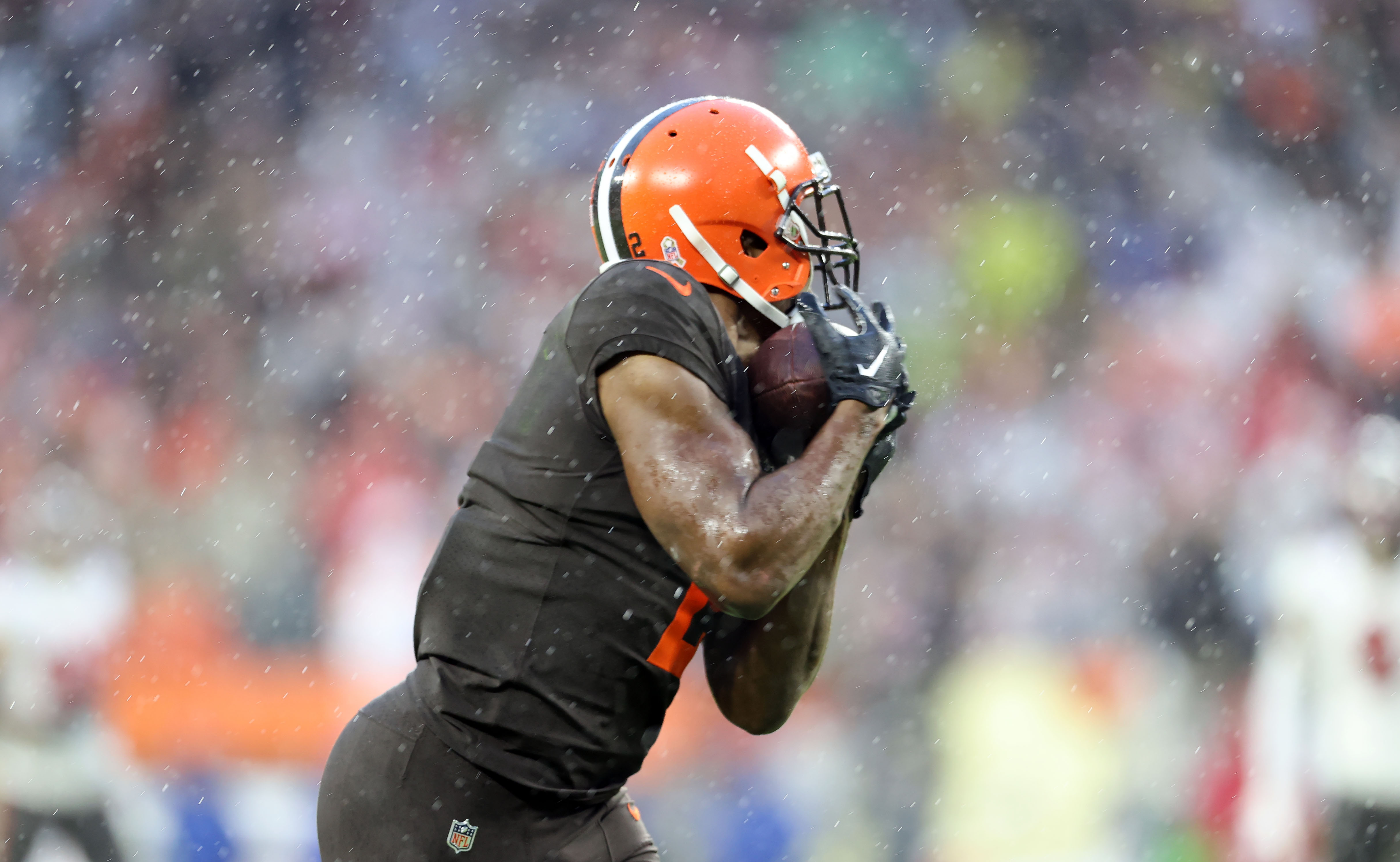 Browns wide receiver Amari Cooper perseveres through drop to make the  game's biggest play in win over Buccaneers 