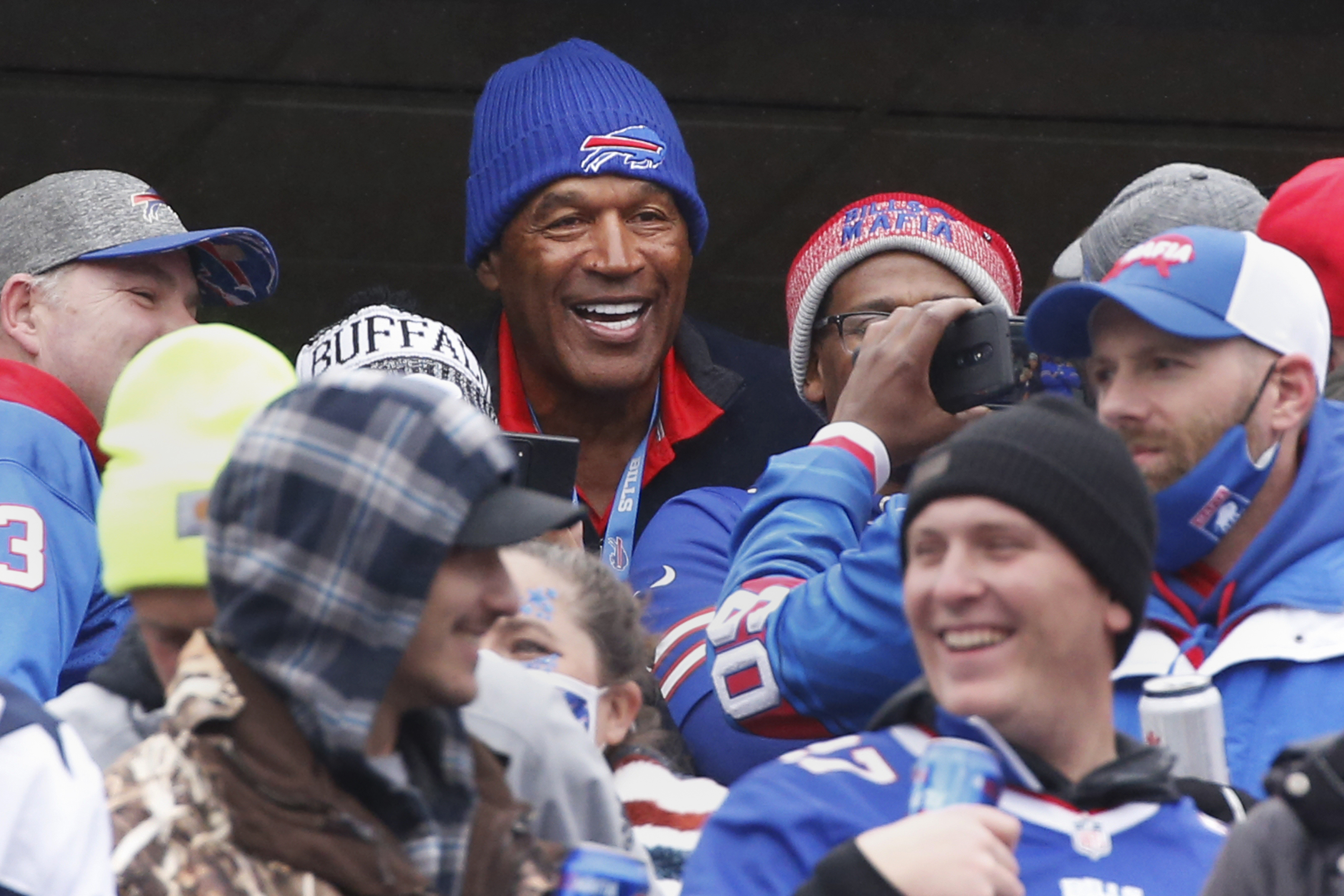 Josh Allen isn't the only one in costume: Bills fans tailgate in full  Halloween regalia (photos) 