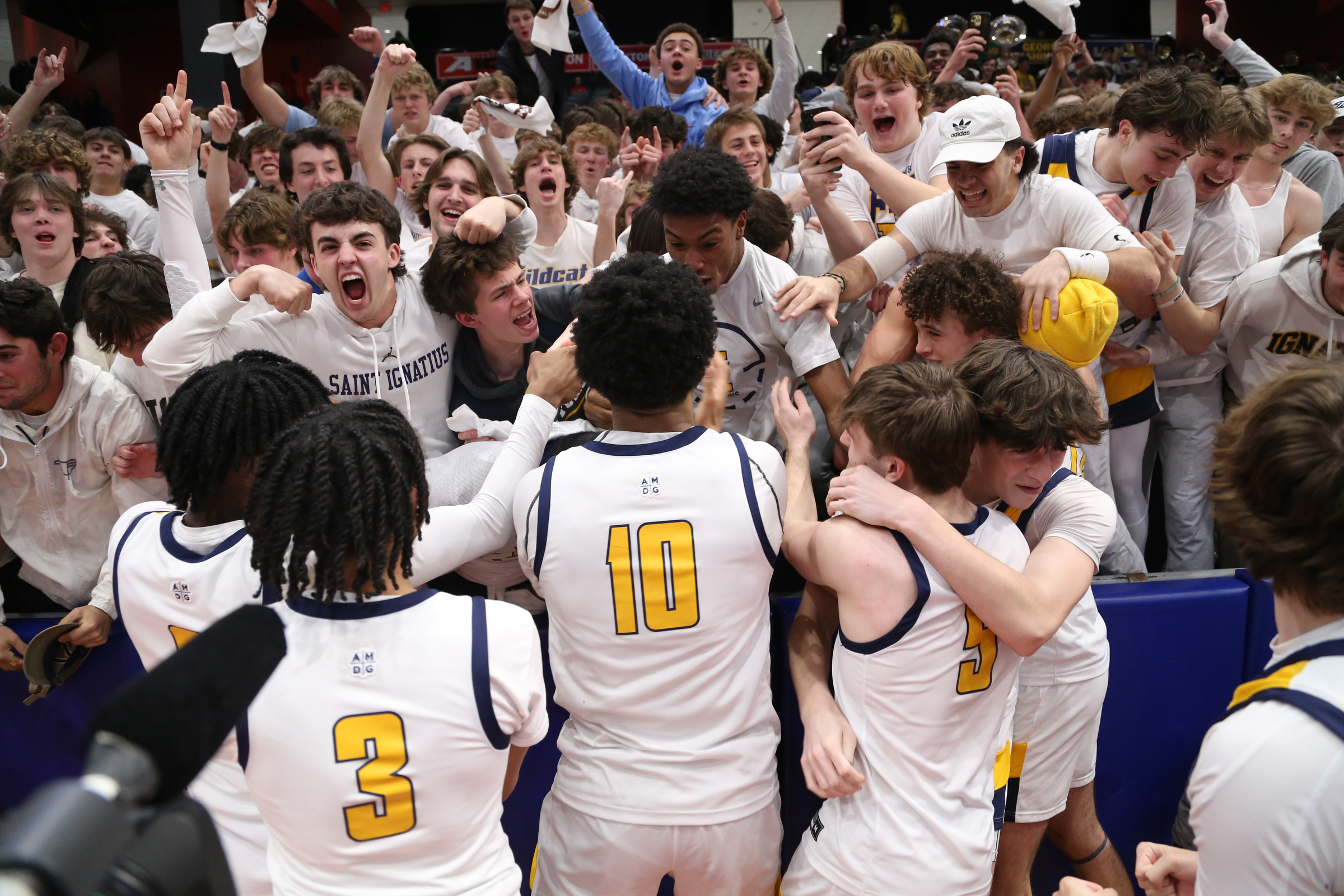 Div I Basketball Finals, St. Ignatius vs Centerville - cleveland.com