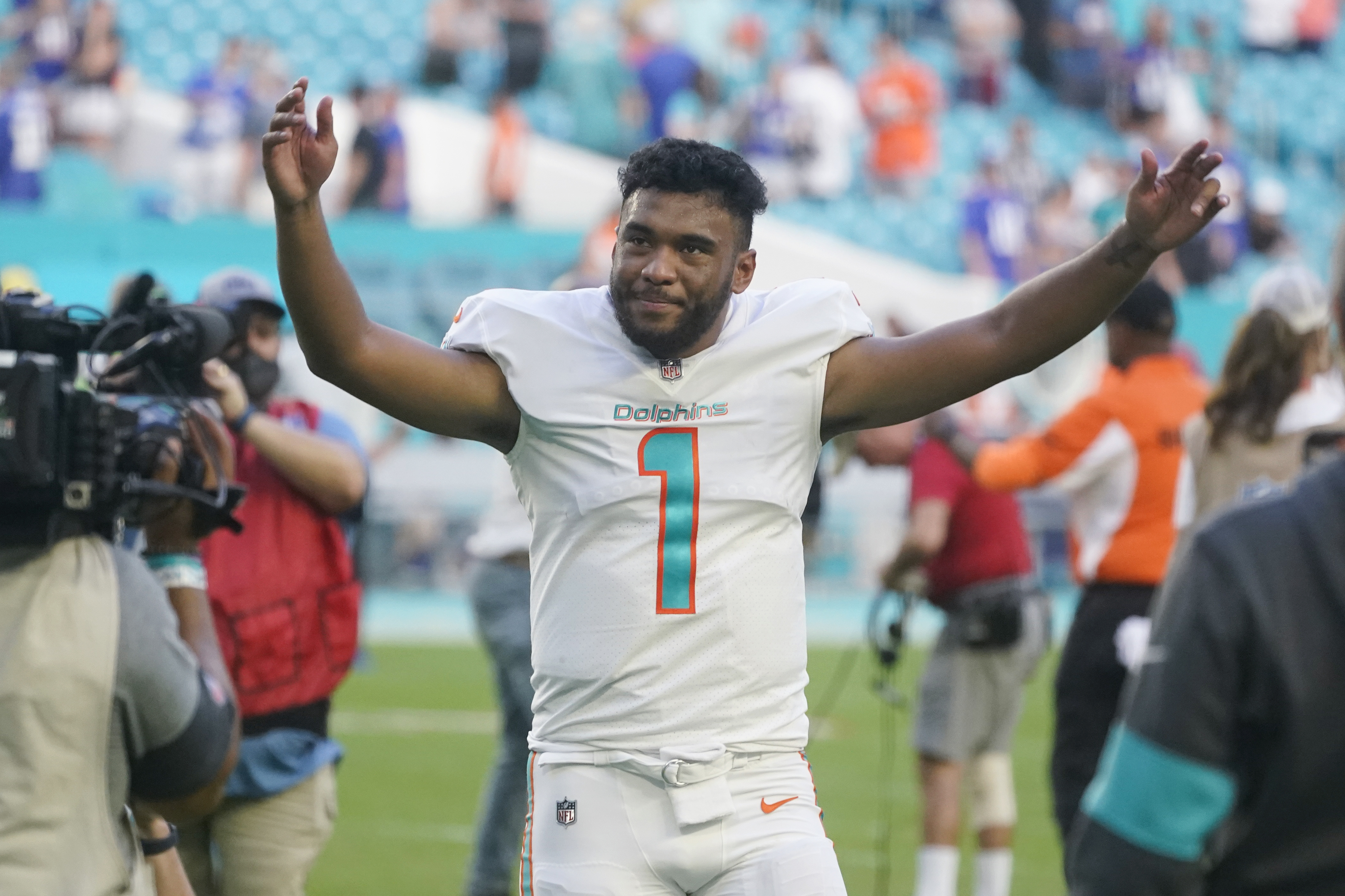 Dolphins Coach Reacts To Buffalo's Weather Forecast - The Spun: What's  Trending In The Sports World Today