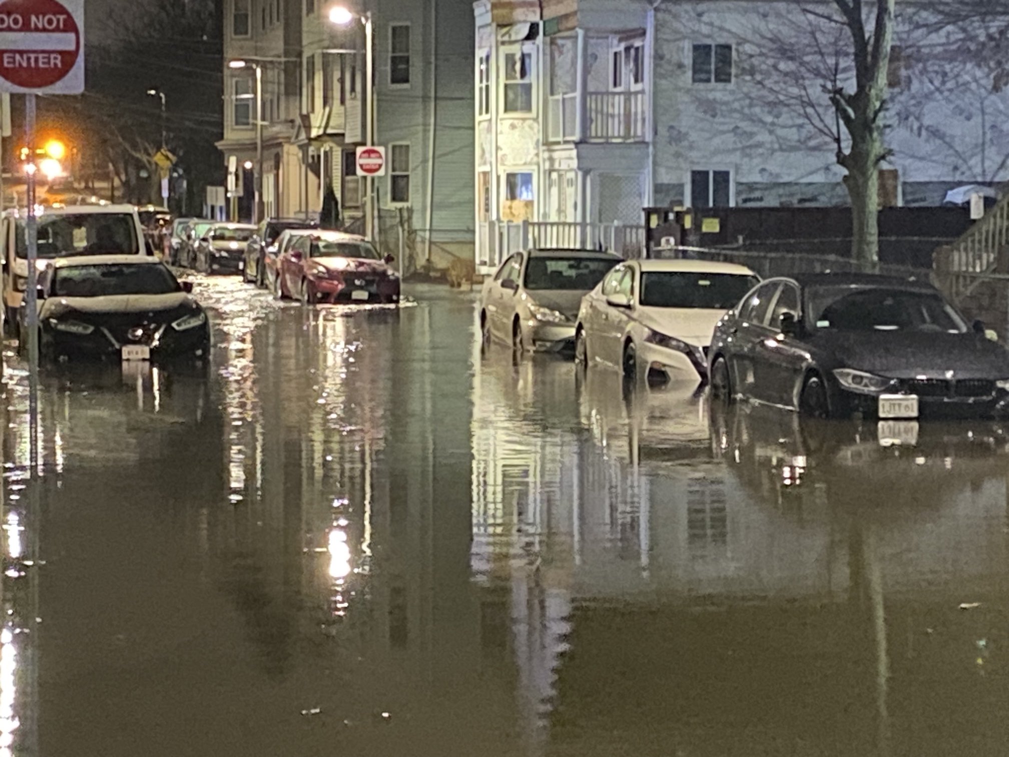 Water main breaks floods part of Boston, forces residents to evacuate