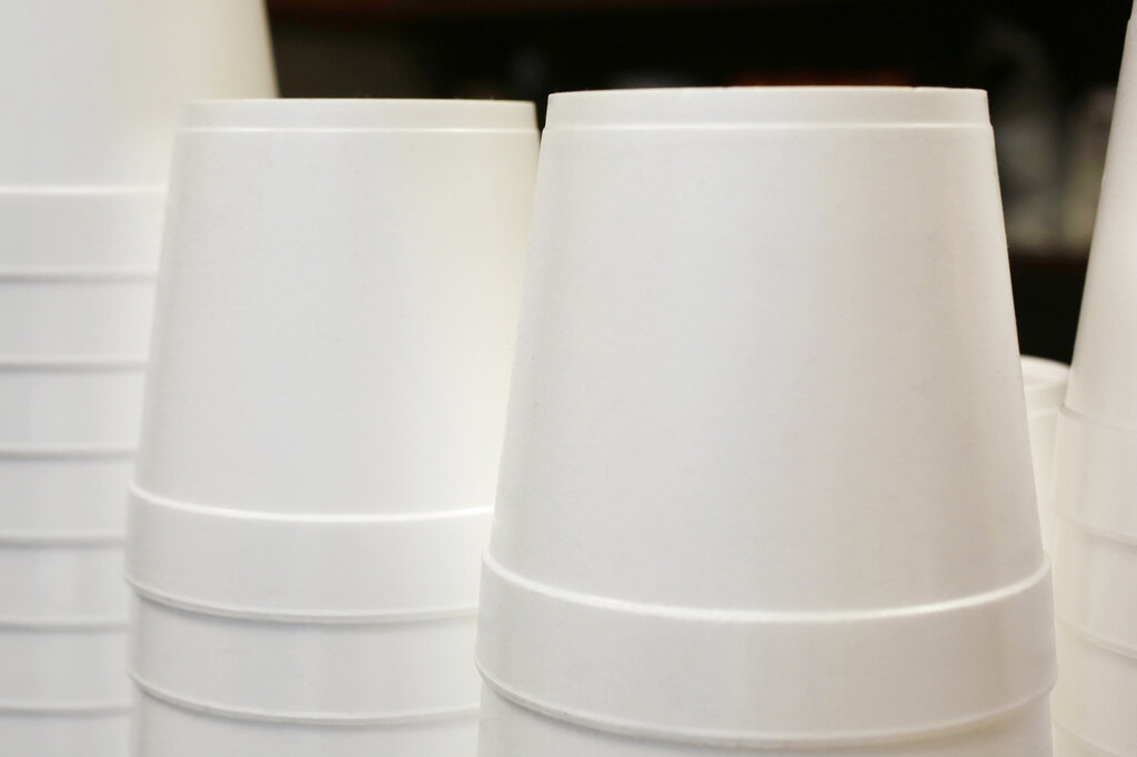 Oregon bans plastic foam and PFAS in food containers, promotes reusable  alternatives