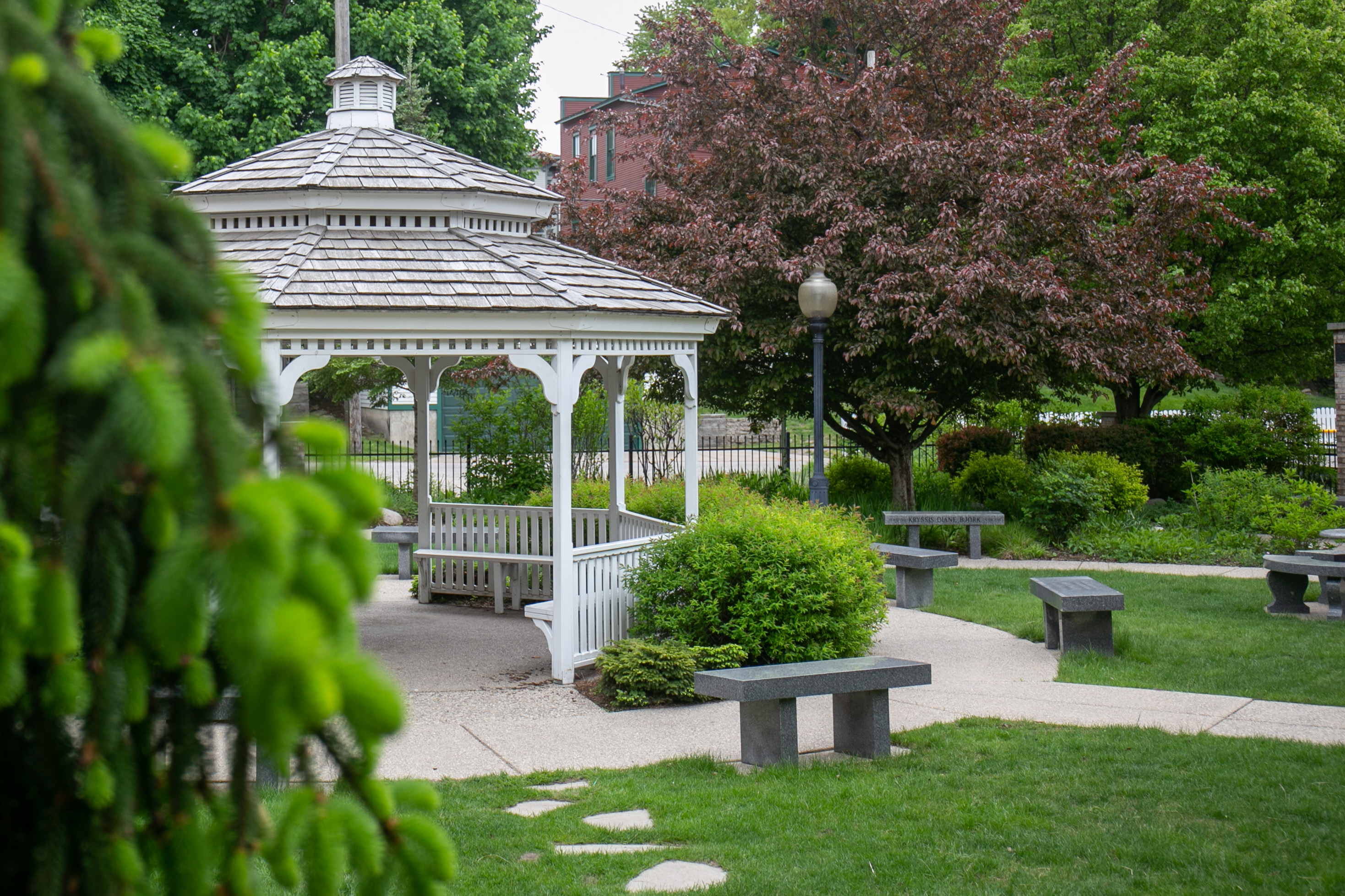 Lakeshore Garden Masters maintain Monet Garden in Muskegon - mlive.com