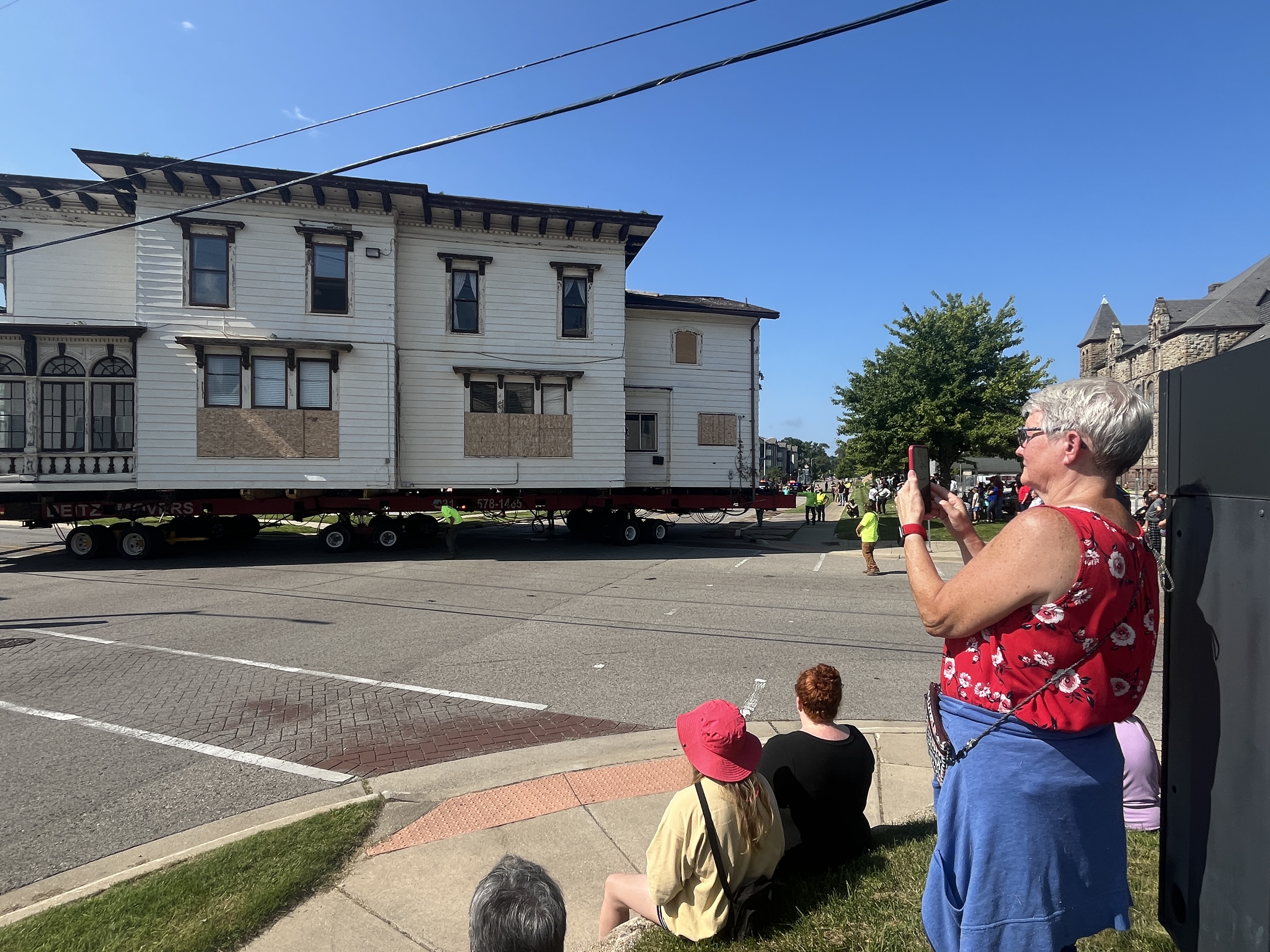 Historic mansion moves through downtown Muskegon