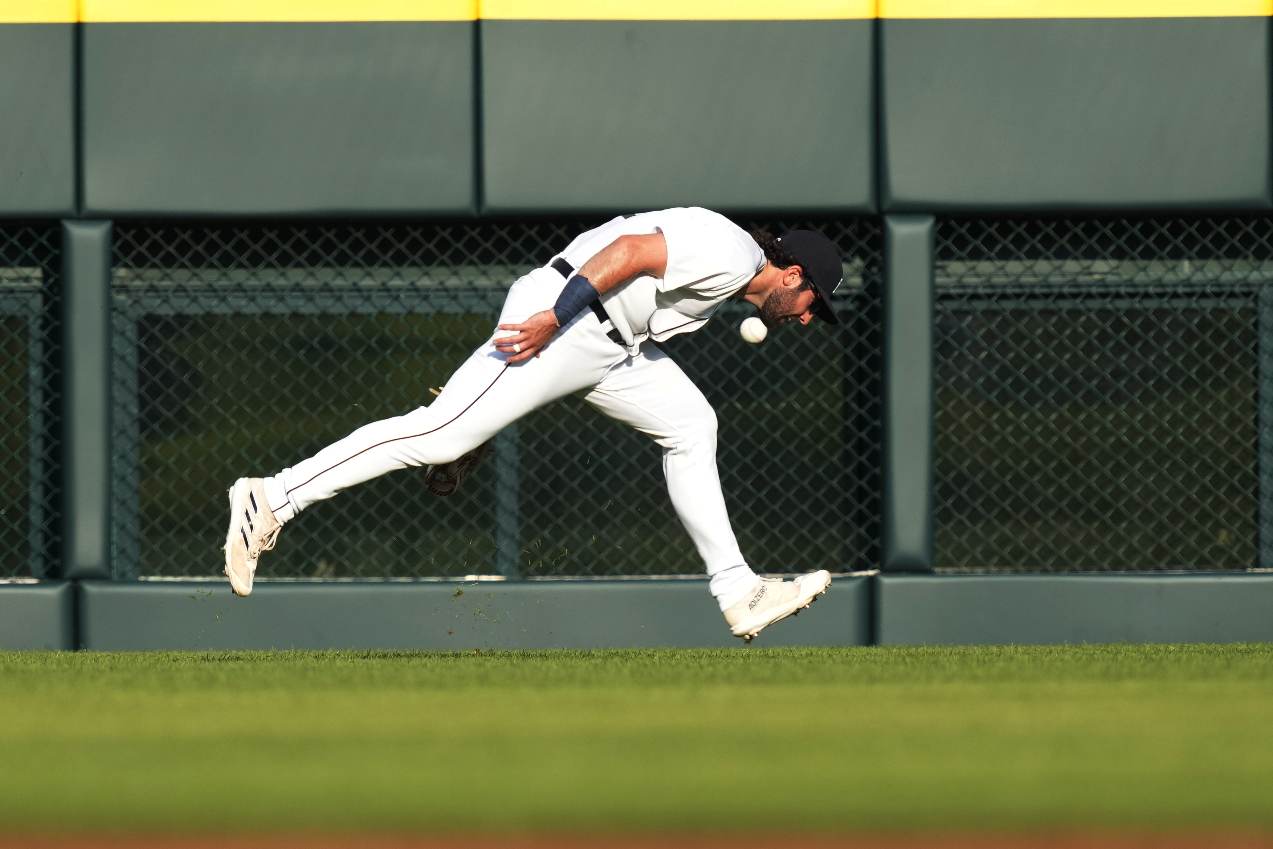 Aledmys Diaz absent for Athletics Wednesday afternoon