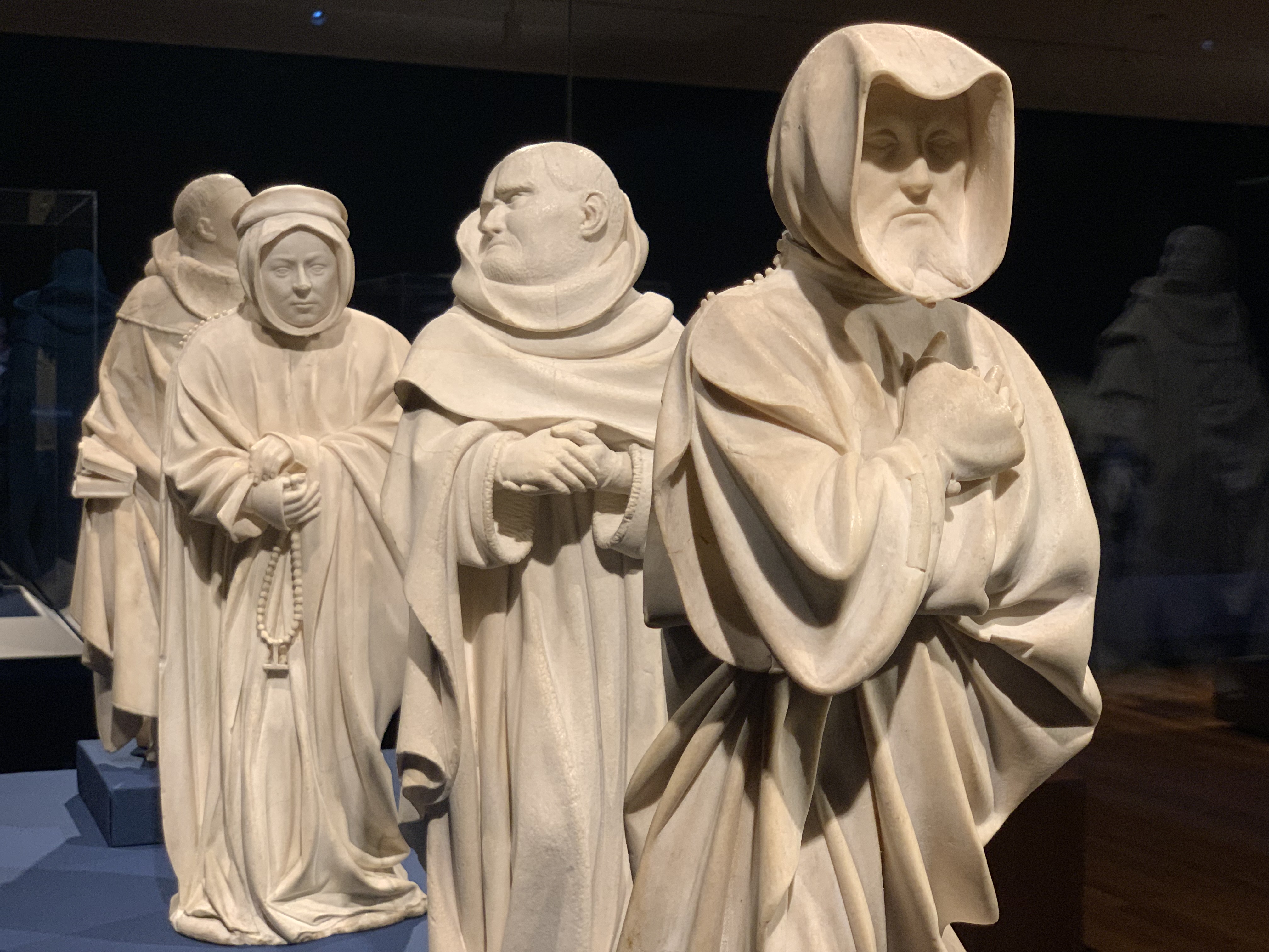 Photo of Le Cleveland Museum of Art montre le pouvoir de l’albâtre dans la sculpture médiévale