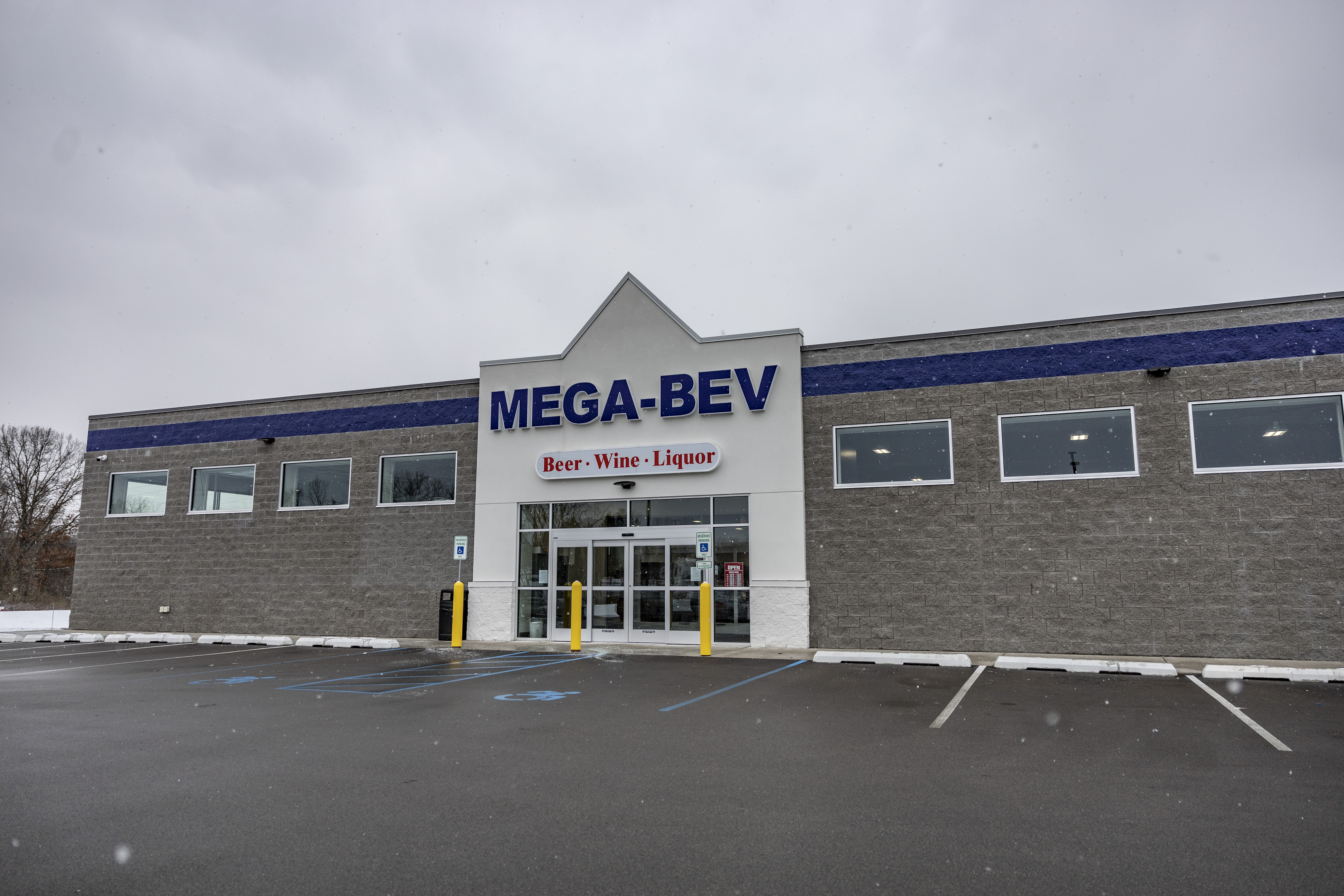 Liquor superstores ring up multi-million dollar footprint in Michigan -  mlive.com