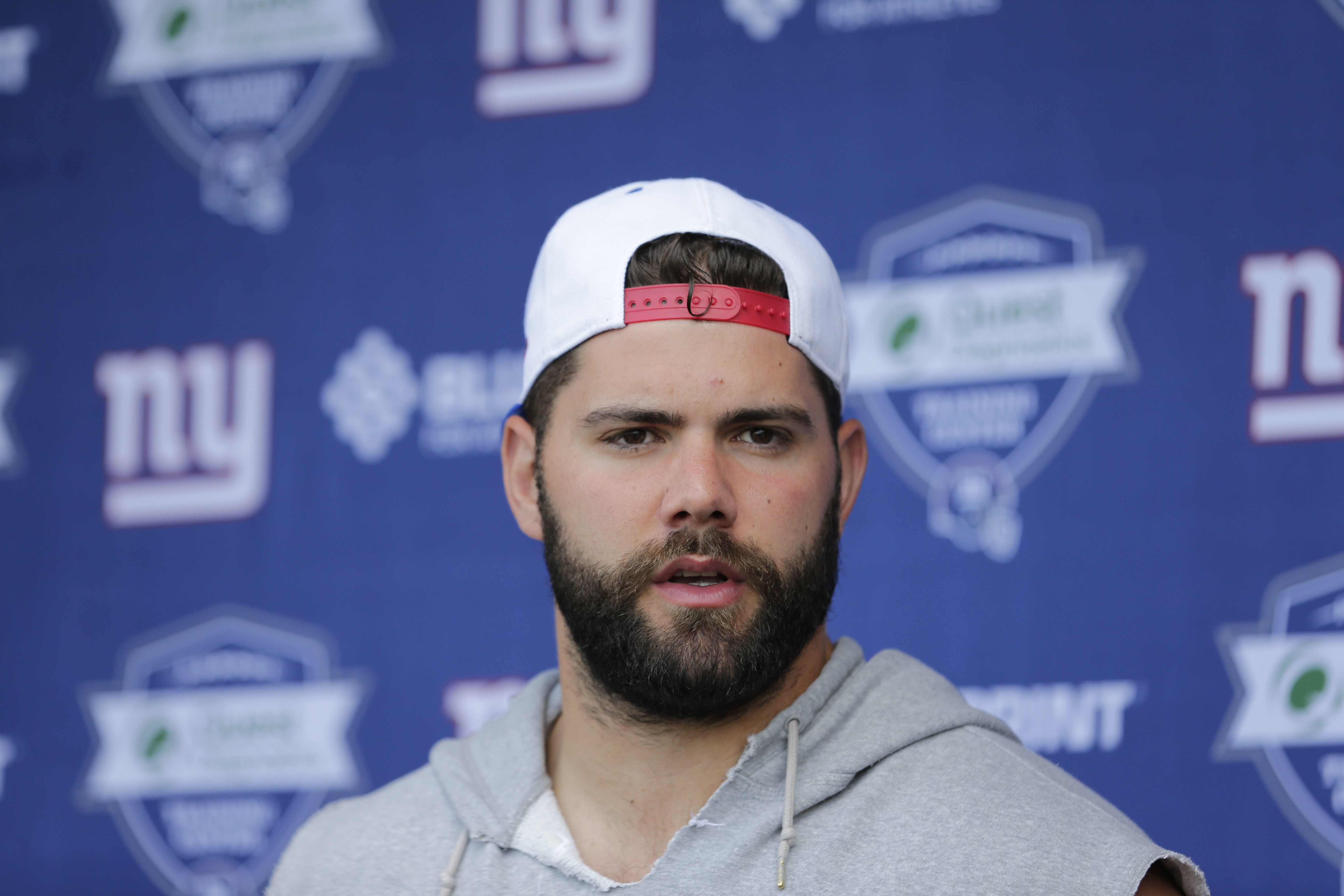 New York Giants signing Justin Pugh to practice squad