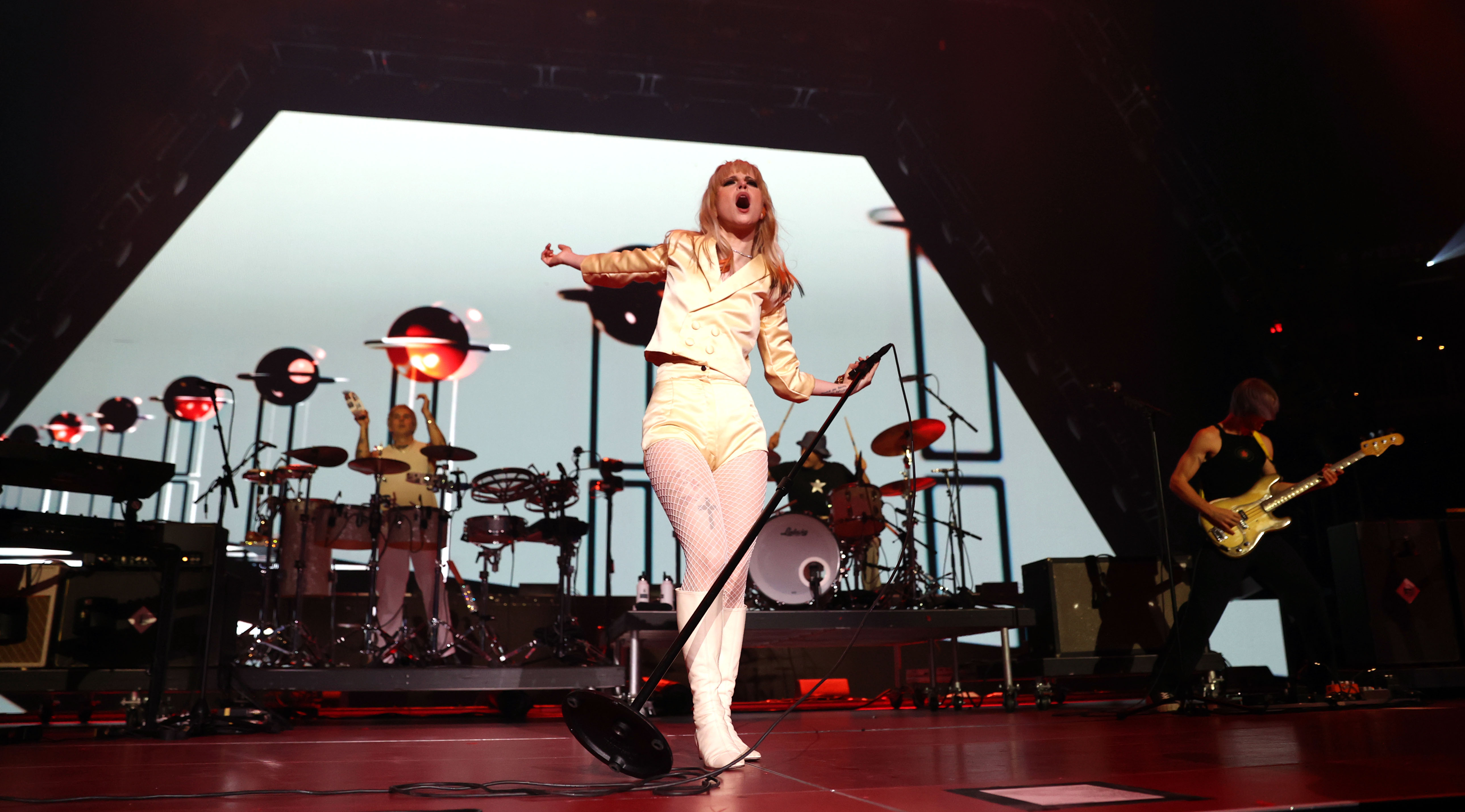 Paramore performs at Rocket Mortgage FieldHouse，June 4，2023 - cleveland.com