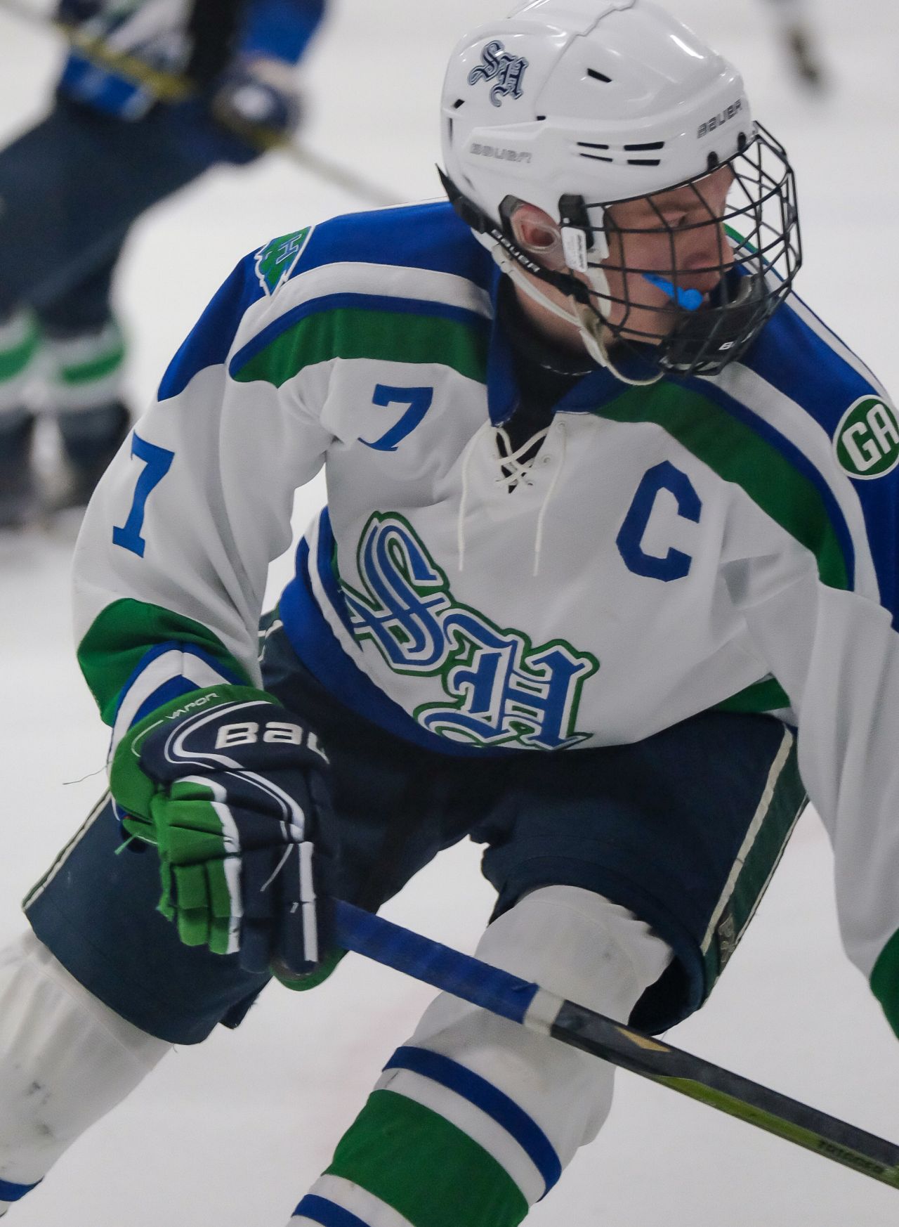 ECHL team honors Michael Jackson with jersey, white glove