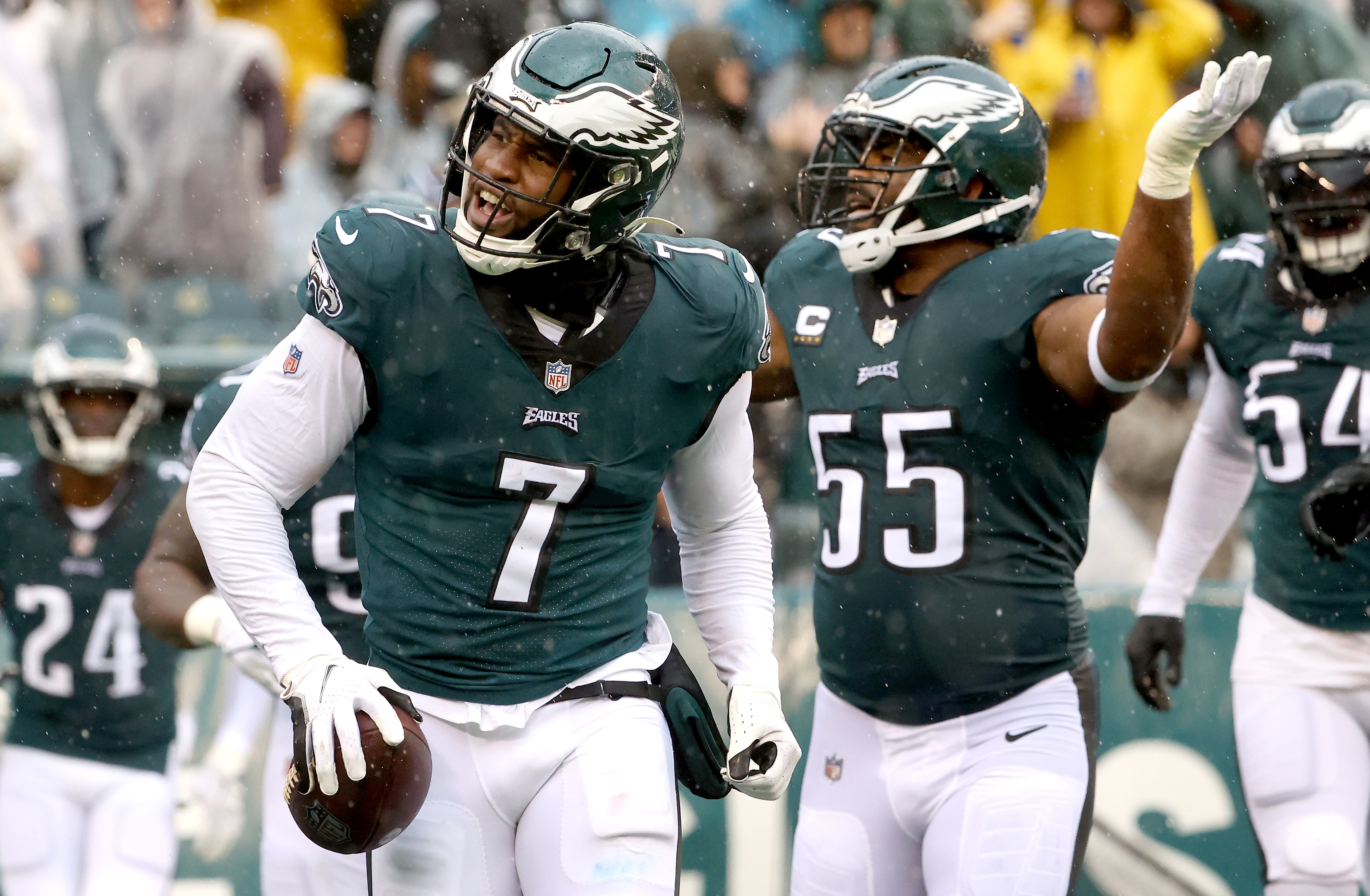 Eagles get a gift from Cardinals' Kyler Murray and sweat out 20-17