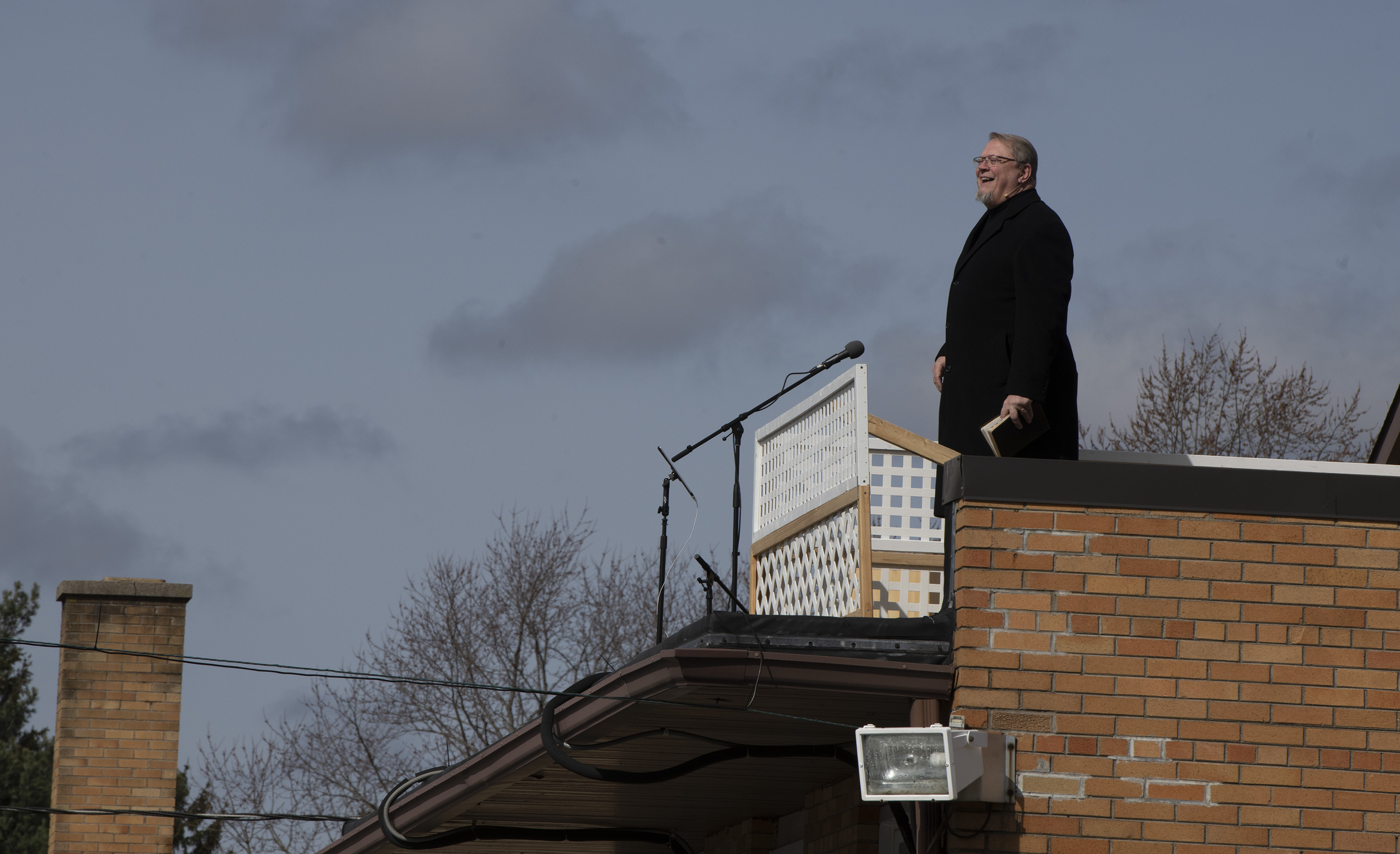 Michigan churches find alternate ways to worship amid coronavirus