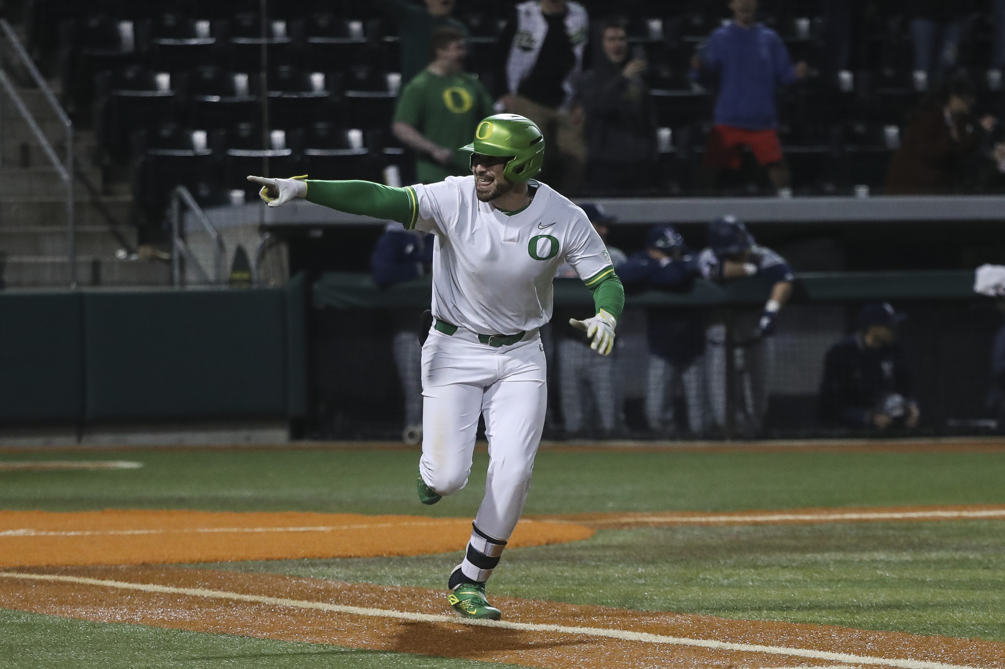 Oregon baseball DH Kenyon Yovan named preseason AllAmerican