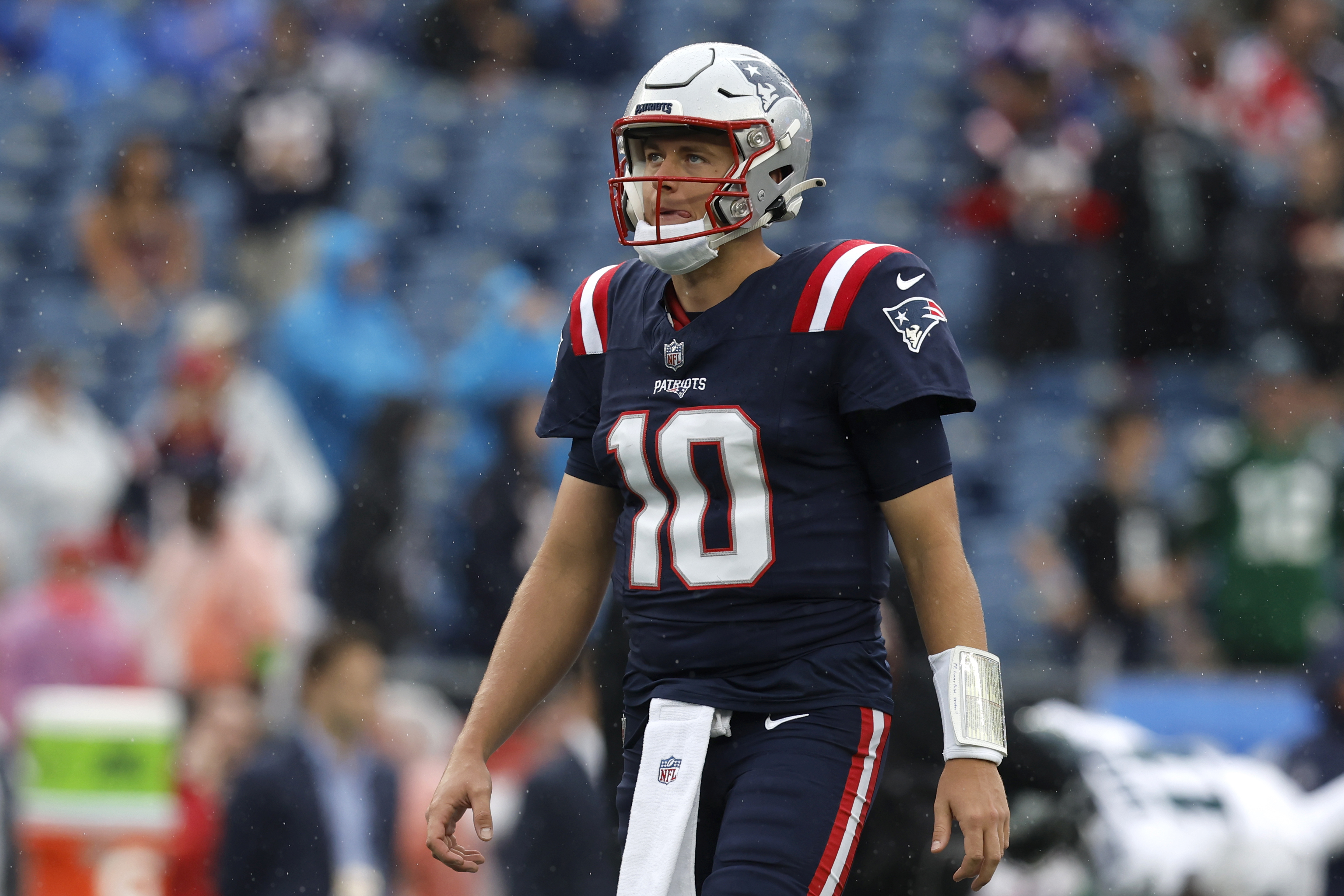 Why Mac Jones feels he 'let the team down' in Patriots' loss to Eagles –  NBC Sports Boston