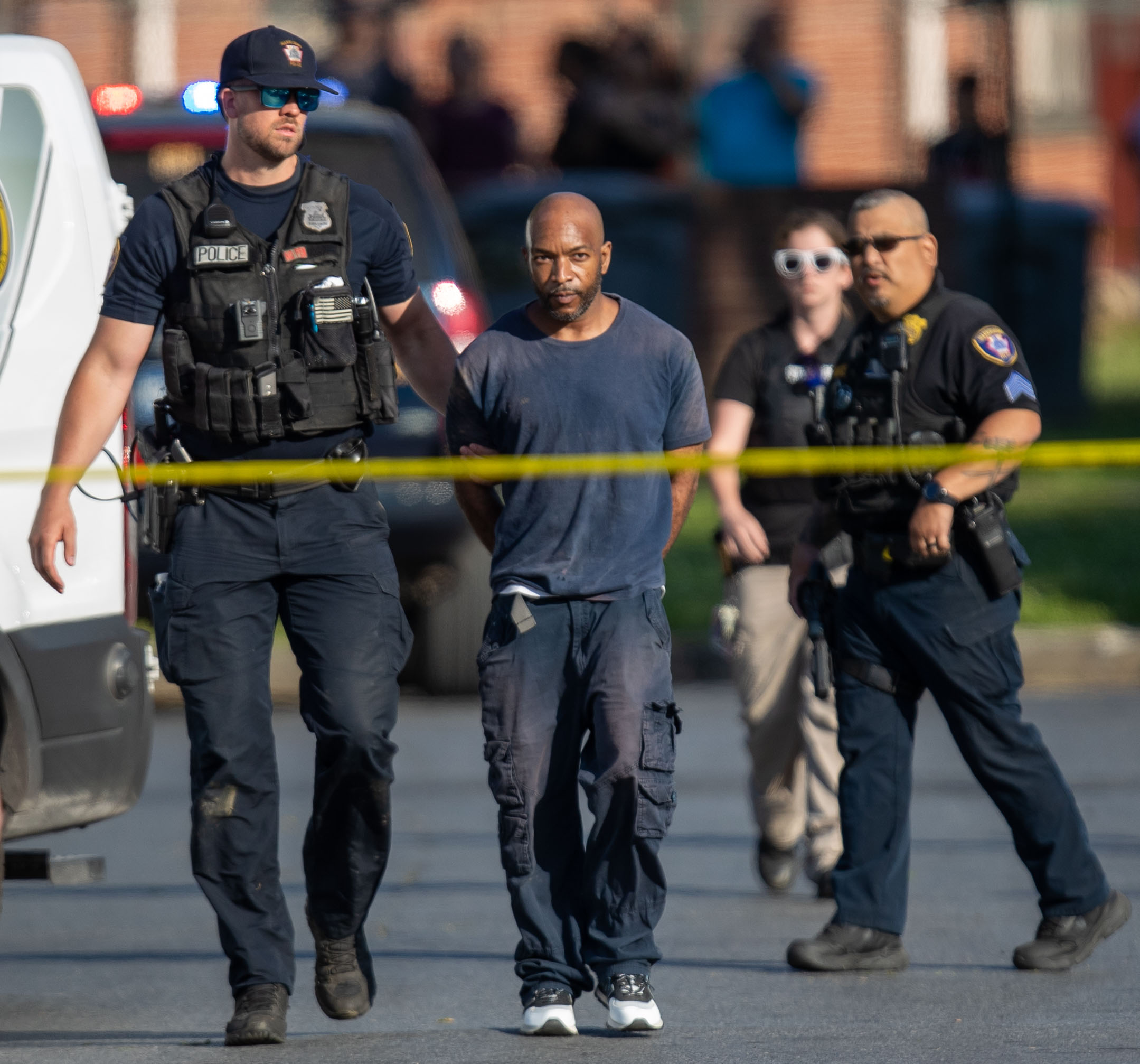 Police rescue child in Hall Manor standoff