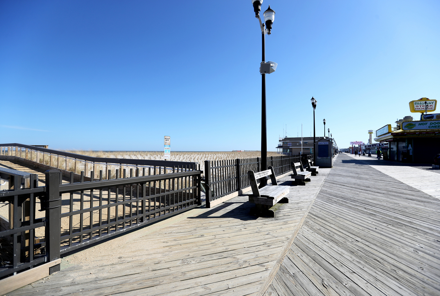 N.J. man drowns off Jersey Shore coast after being thrown from