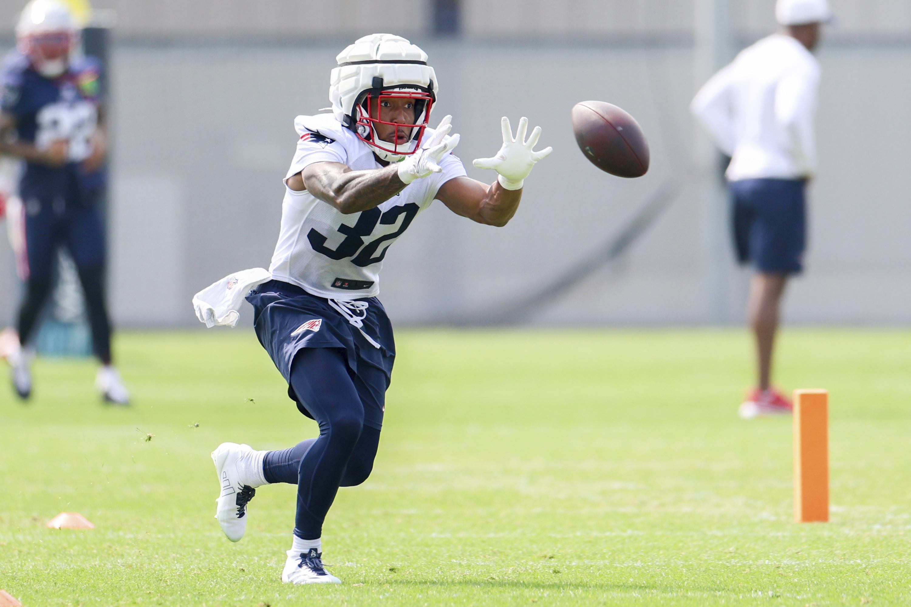 Laumessi only xxx highly reactive and versatile to connect