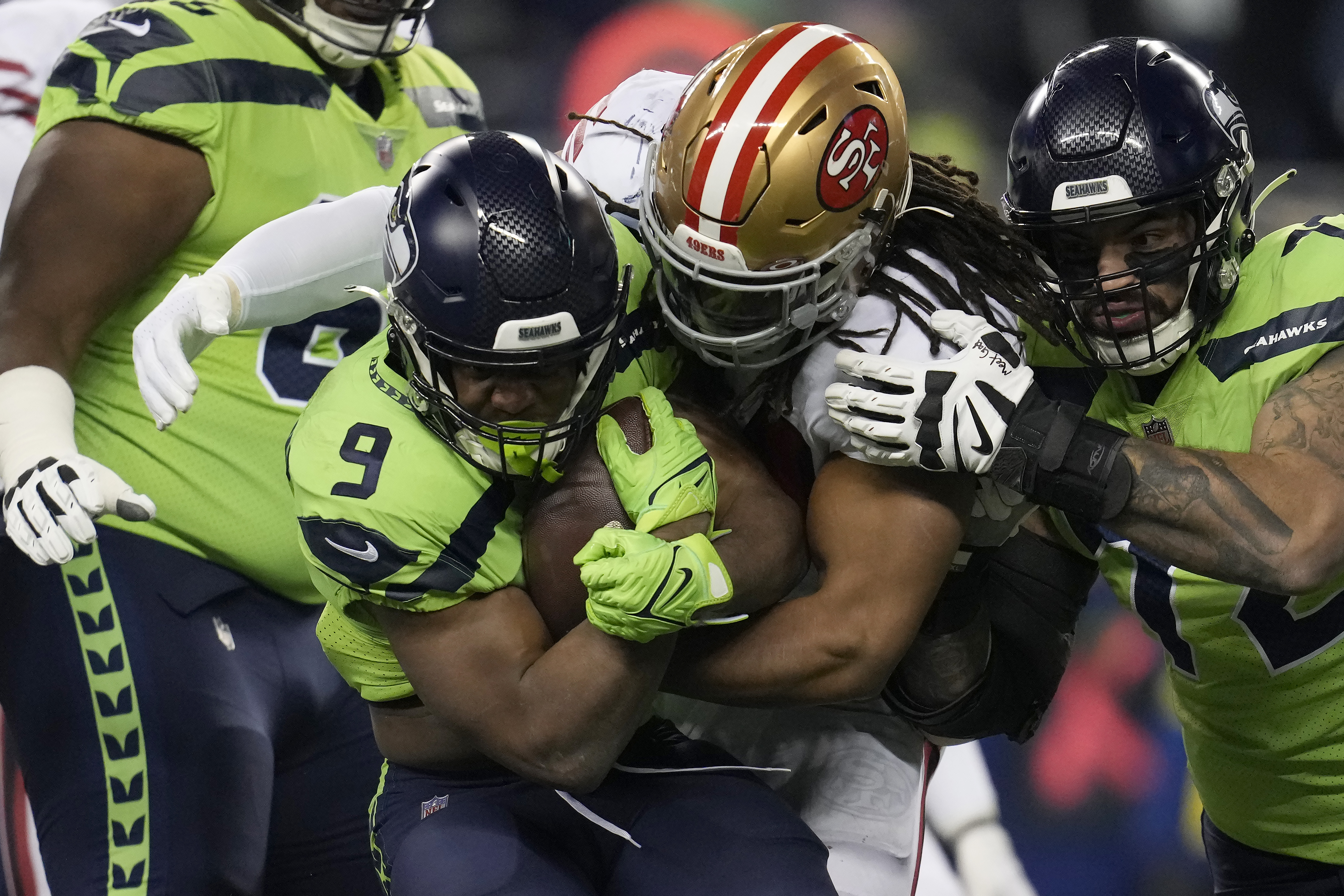 What TV channel is 49ers vs Seahawks today? Free live stream