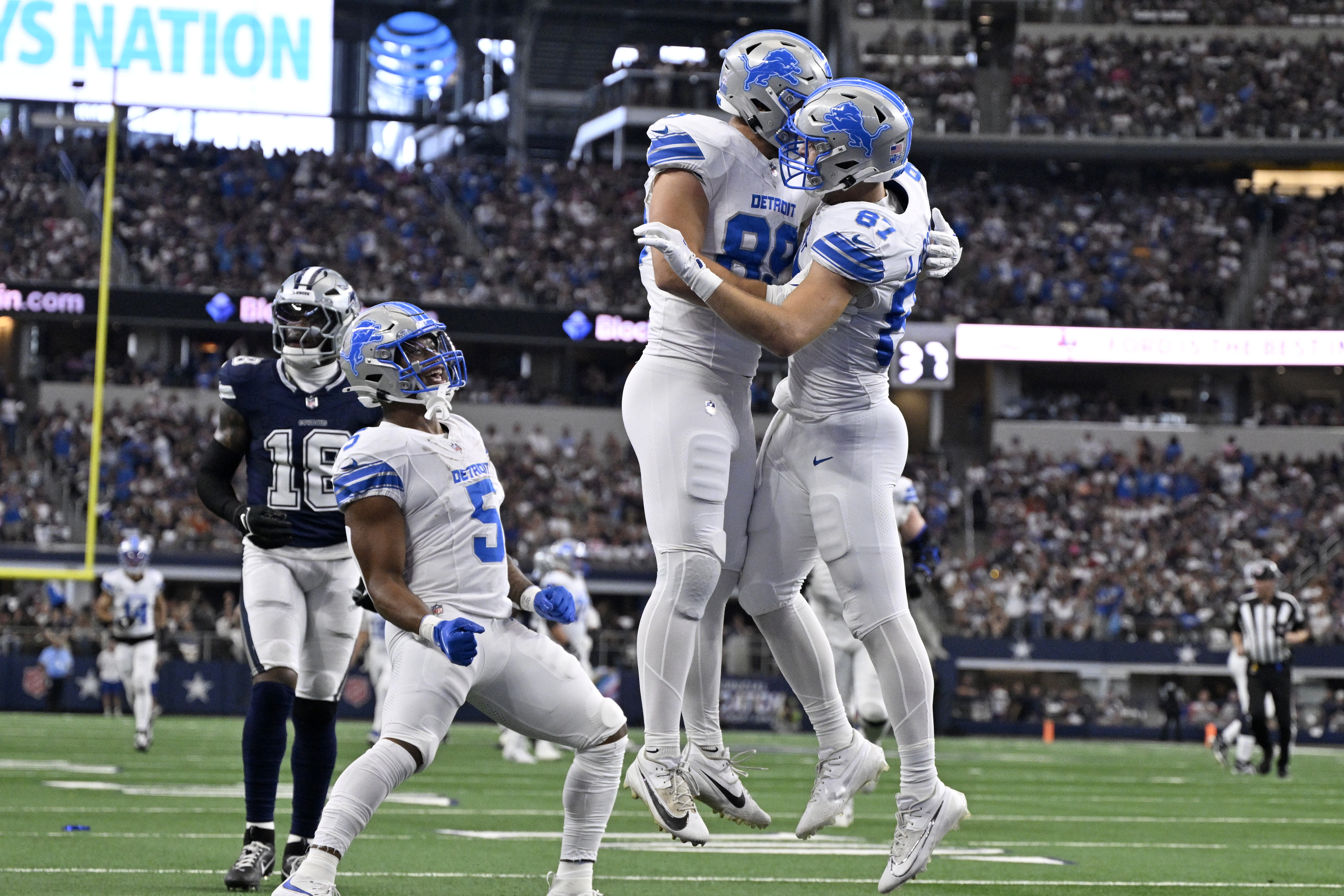 What's being said nationally after Detroit Lions hammer Dallas Cowboys -  mlive.com