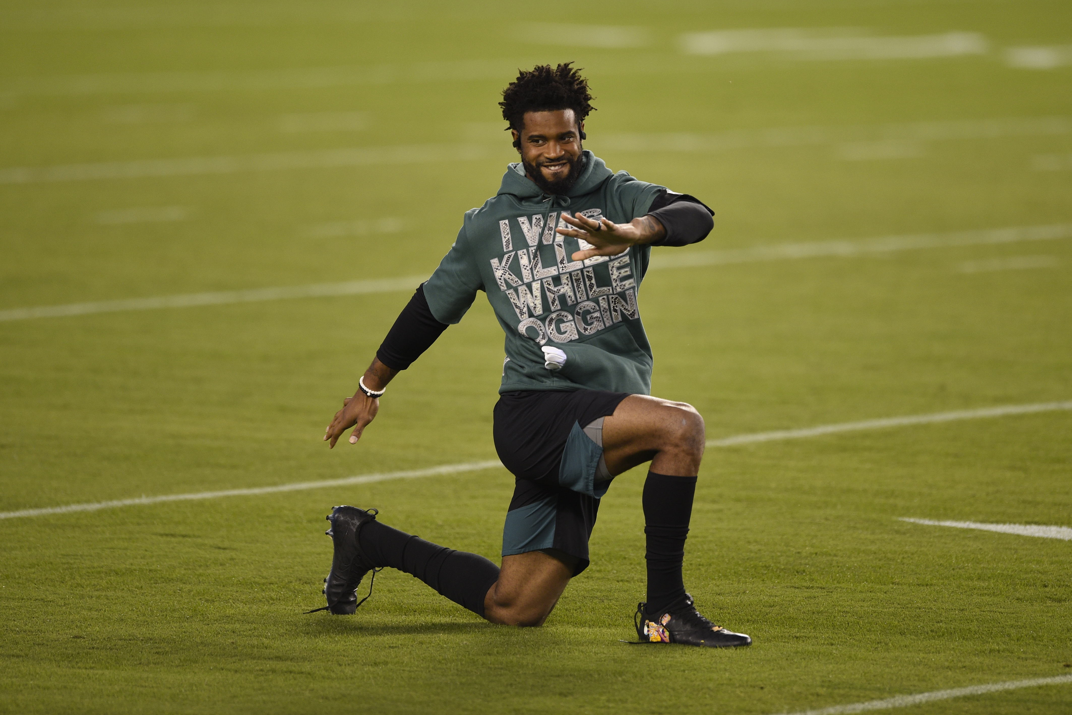 Darius Slay of the Philadelphia Eagles warms up before the game