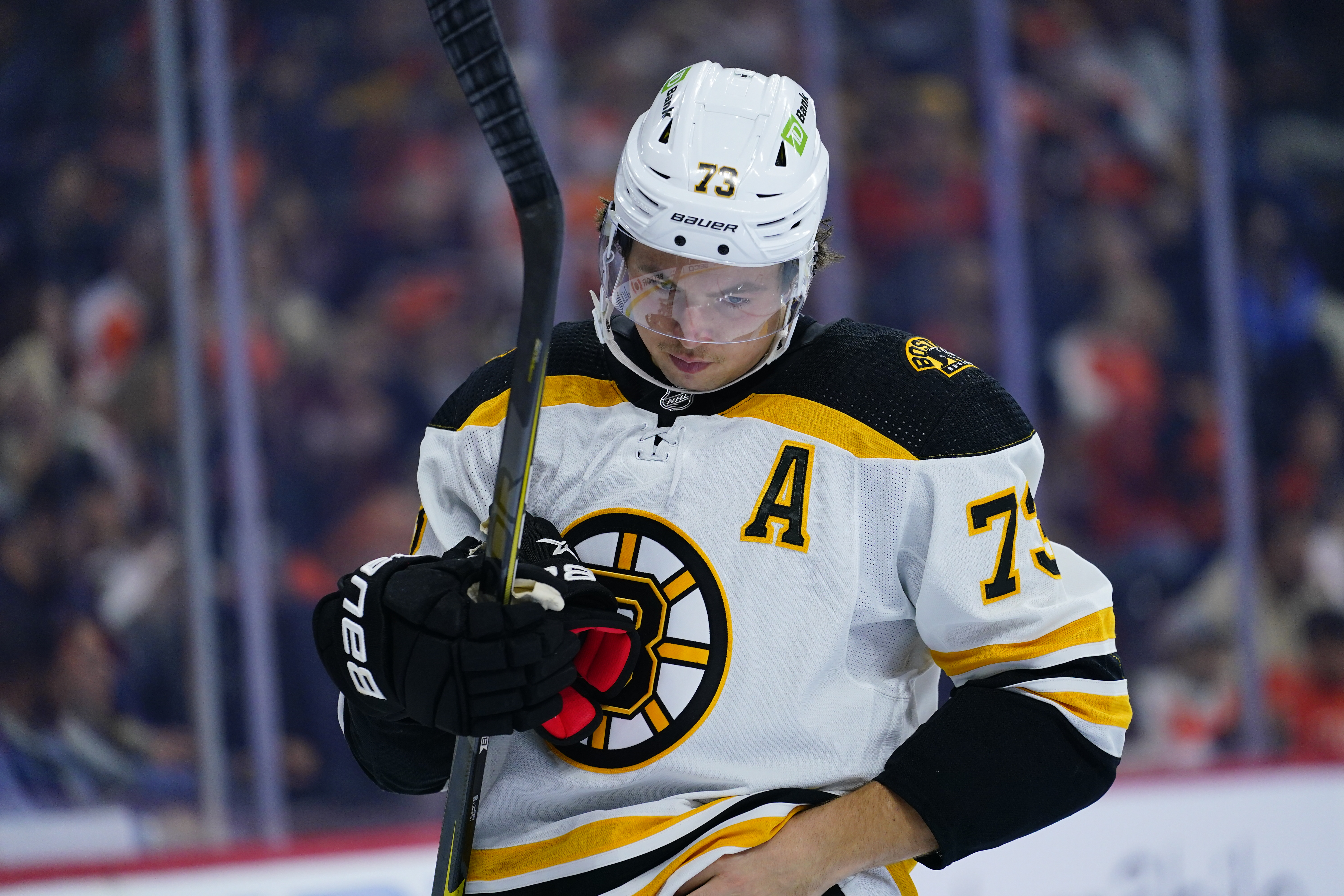 Bruins' McAvoy undergoes shoulder procedure, expected out six months