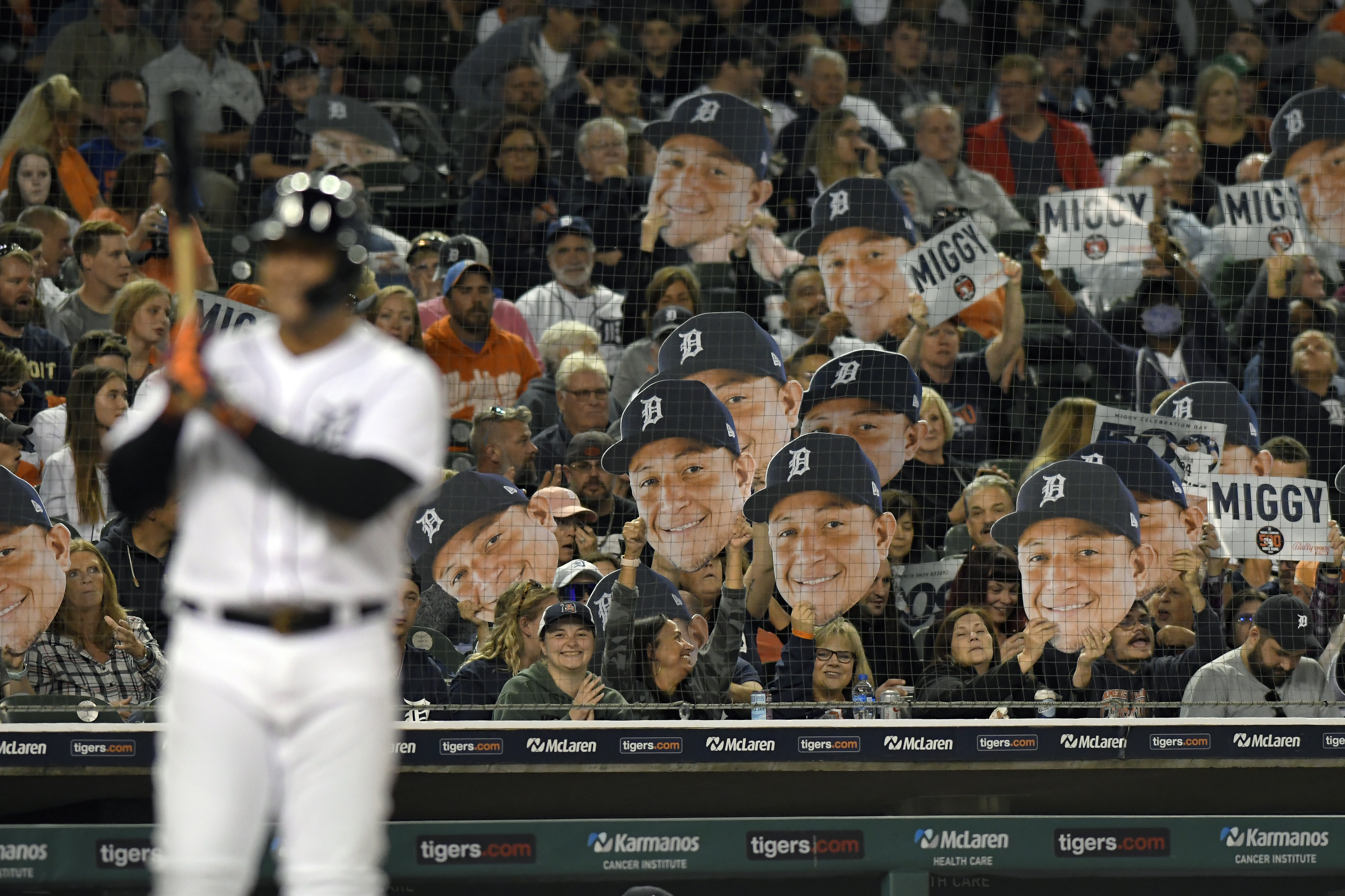 Tigers fans celebrate home opener in Detroit