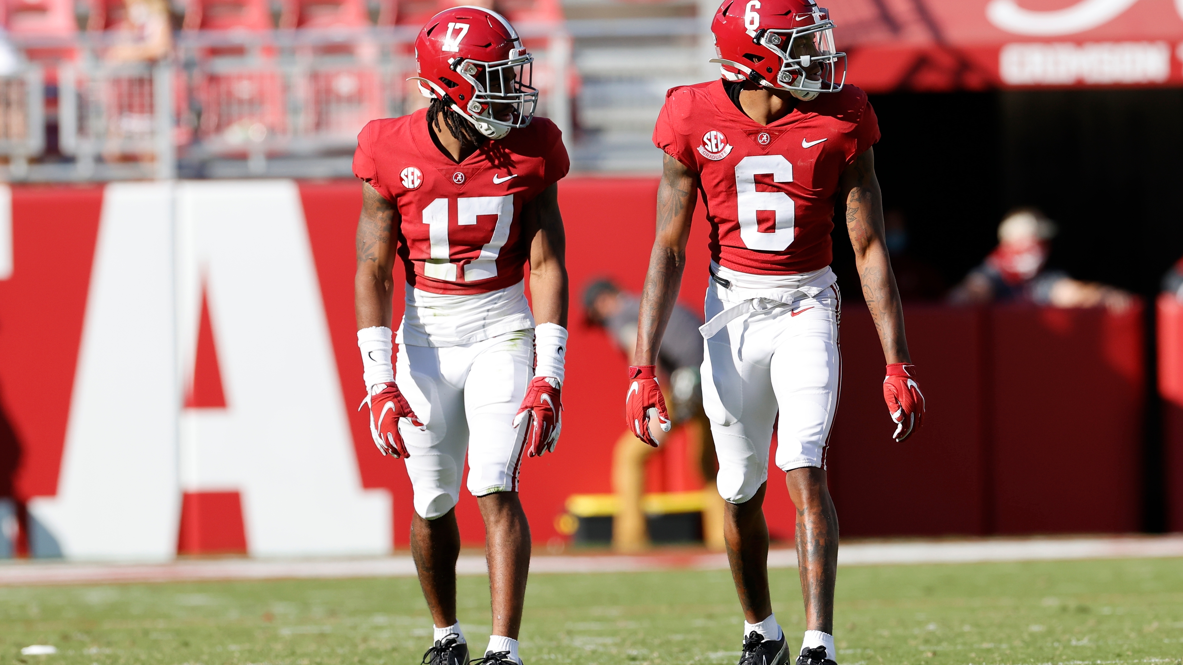 ALABAMA CRIMSON TIDE MAC JONES NAJEE HARRIS AND DEVONTA SMITH