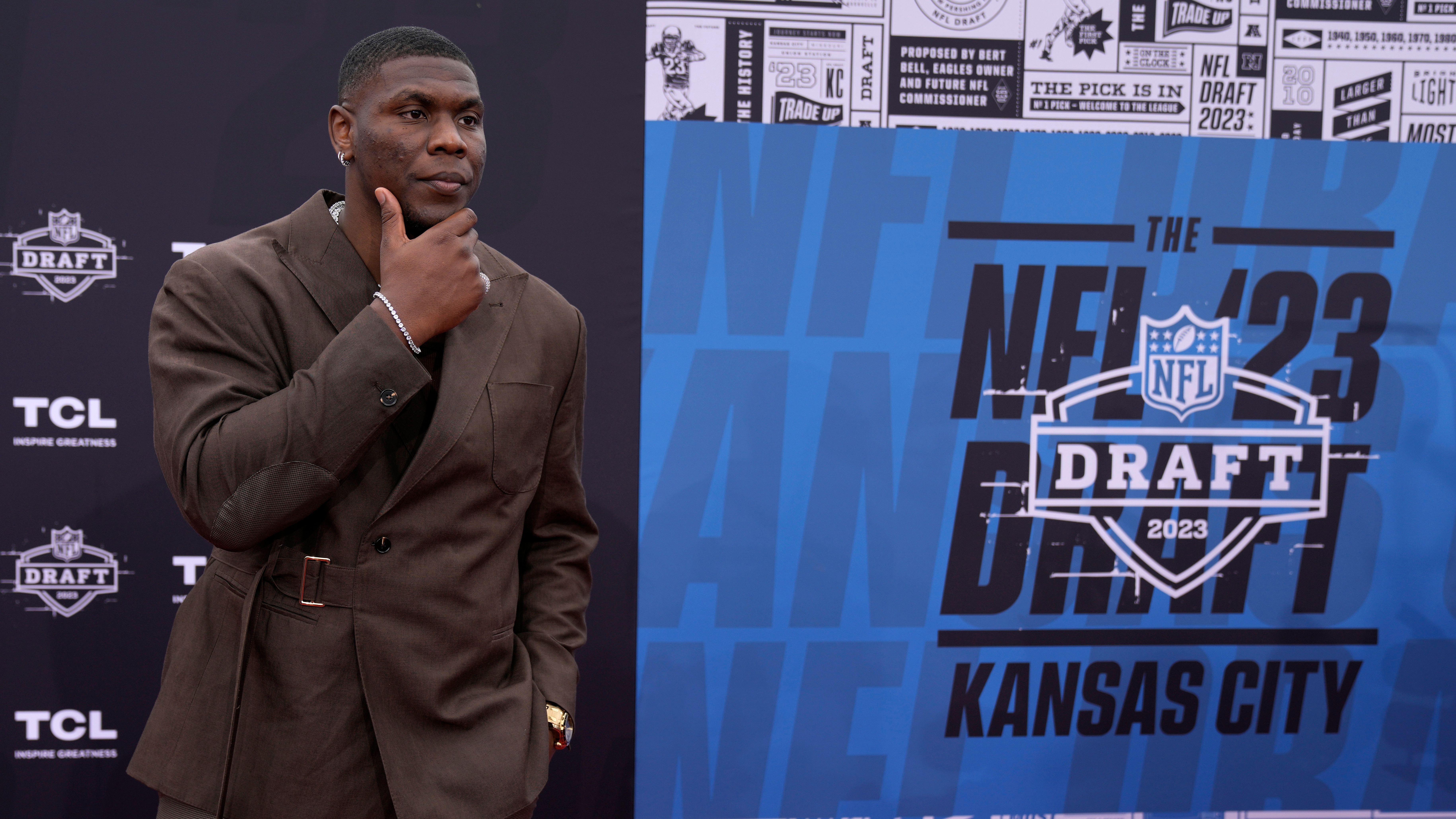 Watch NFL Draft Red Carpet online