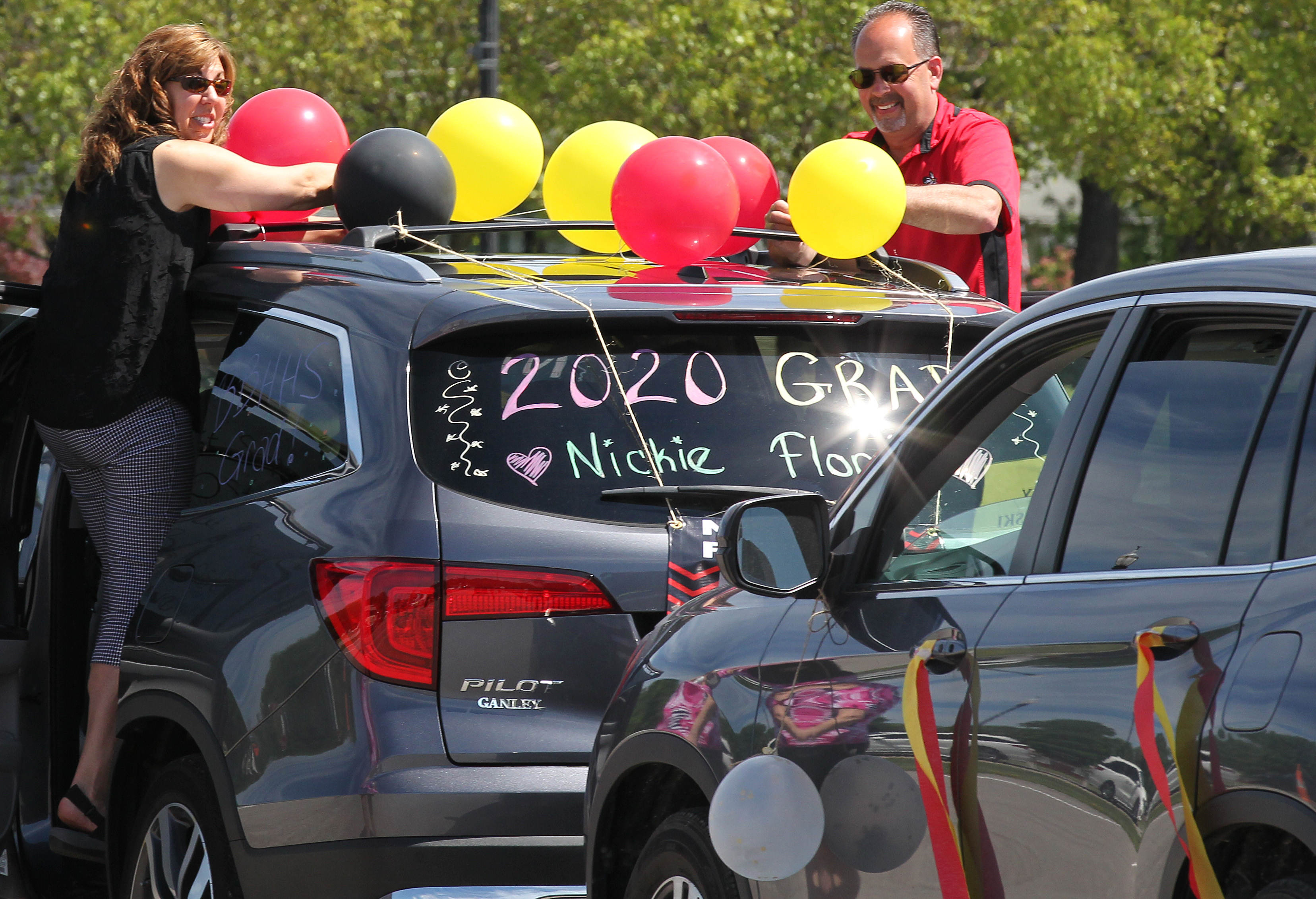 Brecksville-Broadview Heights High School honors their 2020 graduates ...