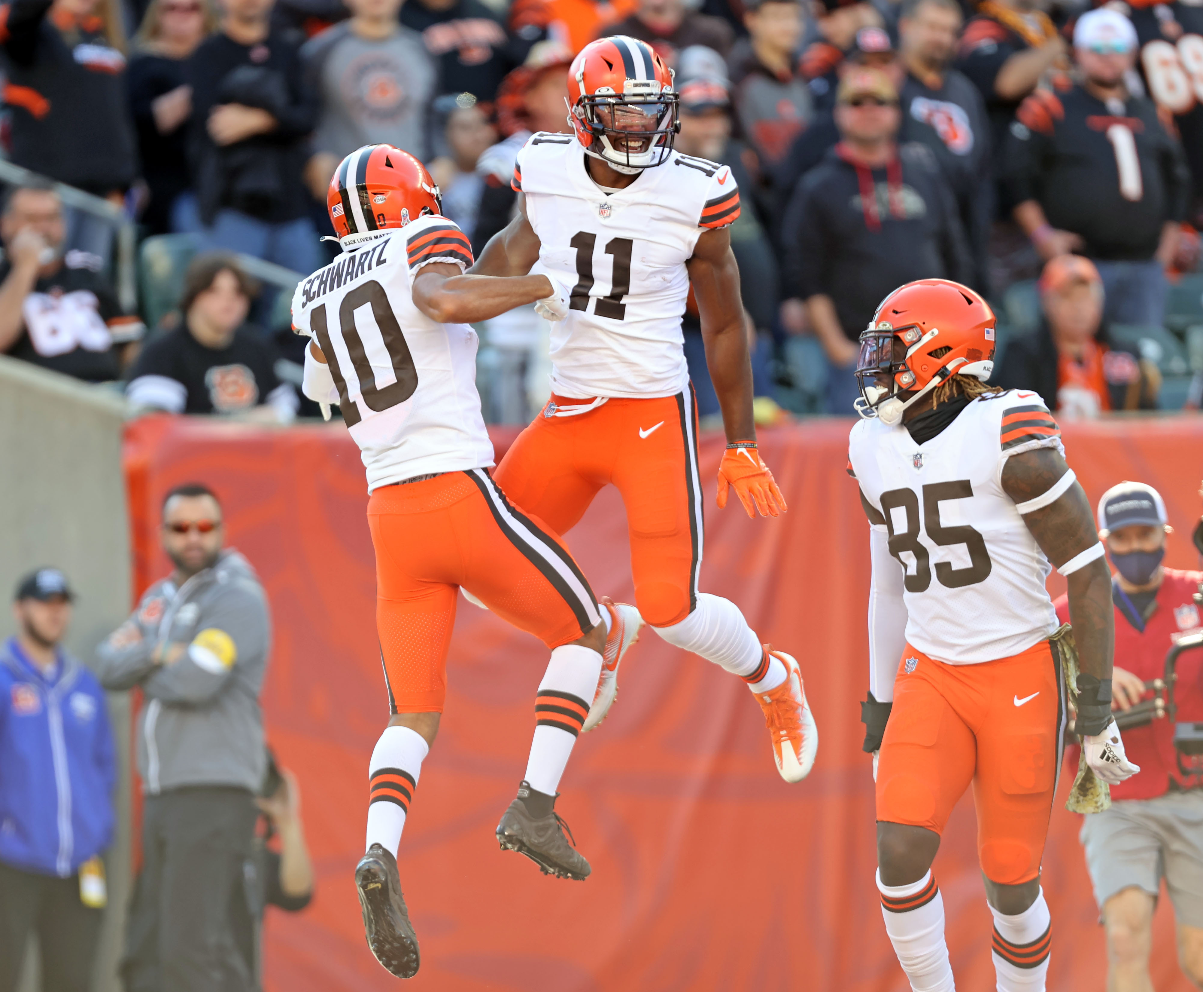 What about Jarvis Landry, OBJ and the future of the Browns receivers? Terry  Pluto's Pregame Scribbles 