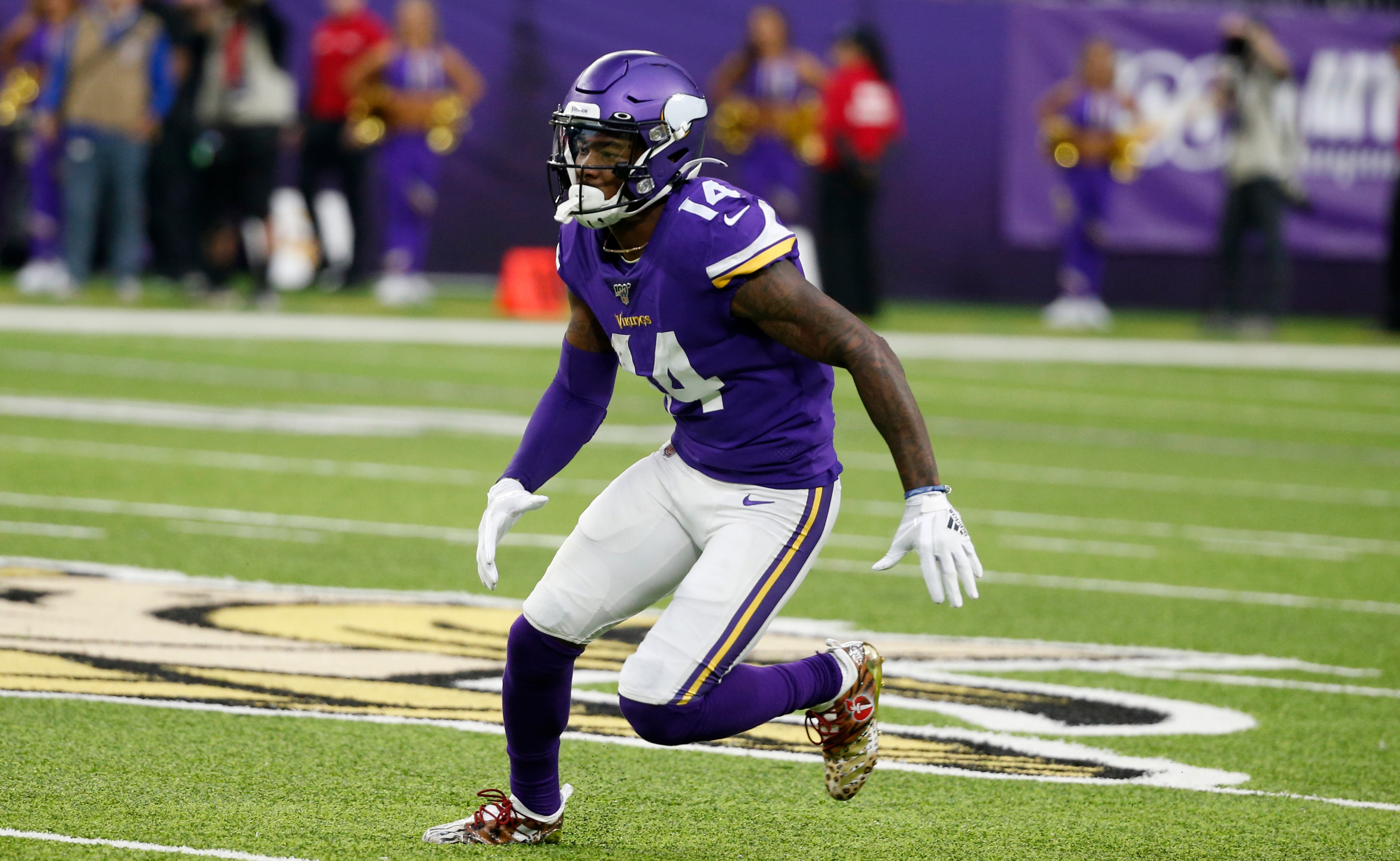 Stefon Diggs officially traded to Buffalo Bills