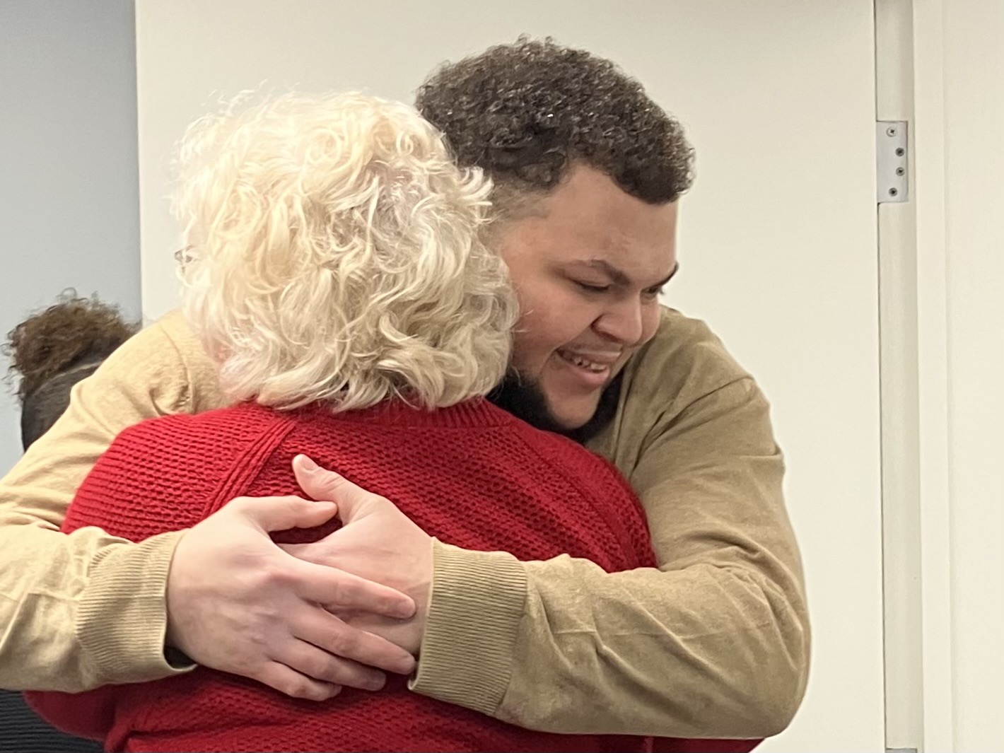 Kalamazoo man receives award for heroism