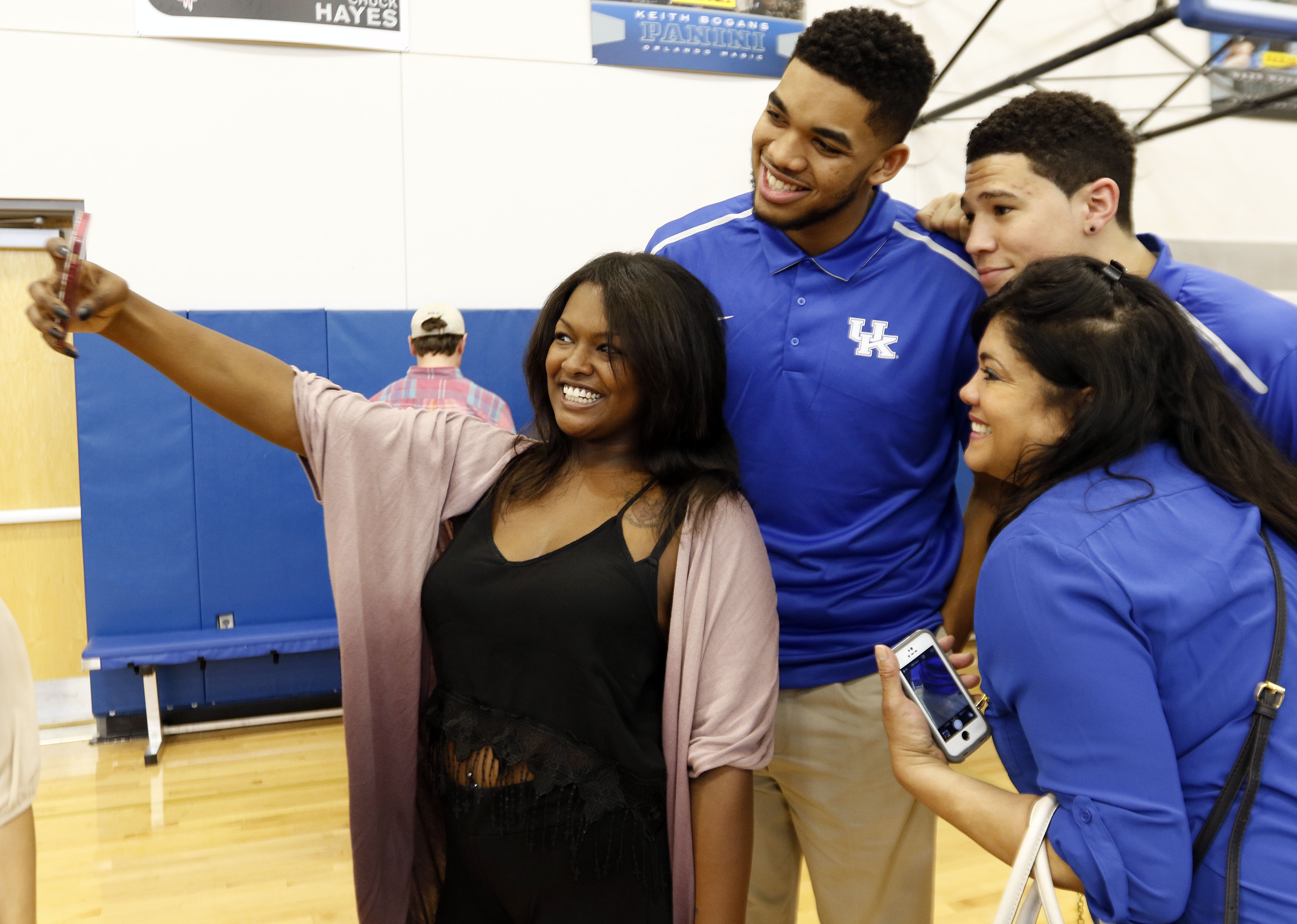 Karl-Anthony Towns' Mother Dies From Complications of Coronavirus