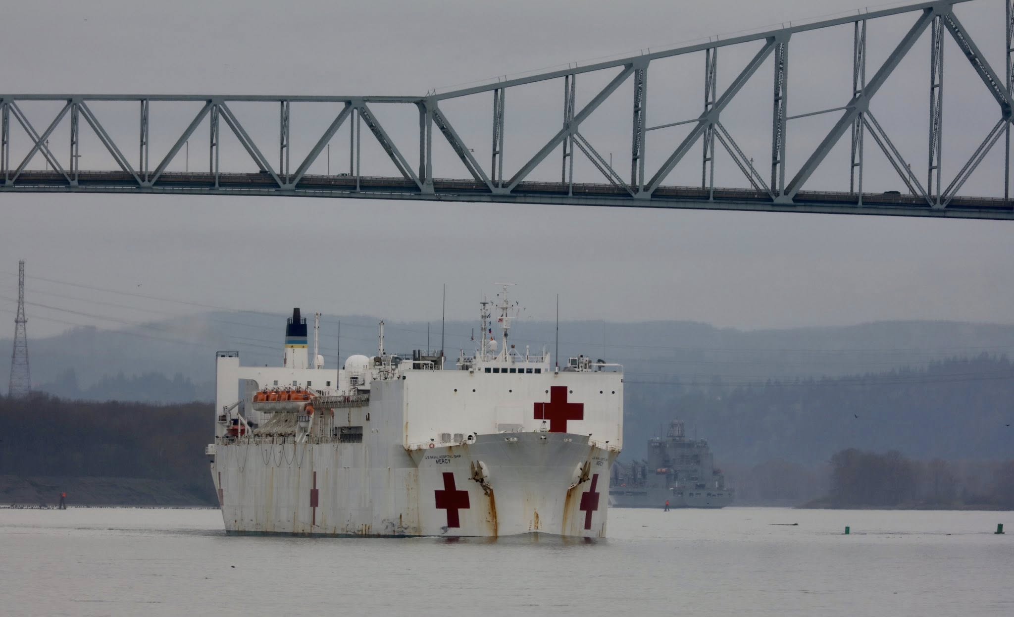 USNS Mercy, 1,000 bed floating hospital, arrives in Portland for ...