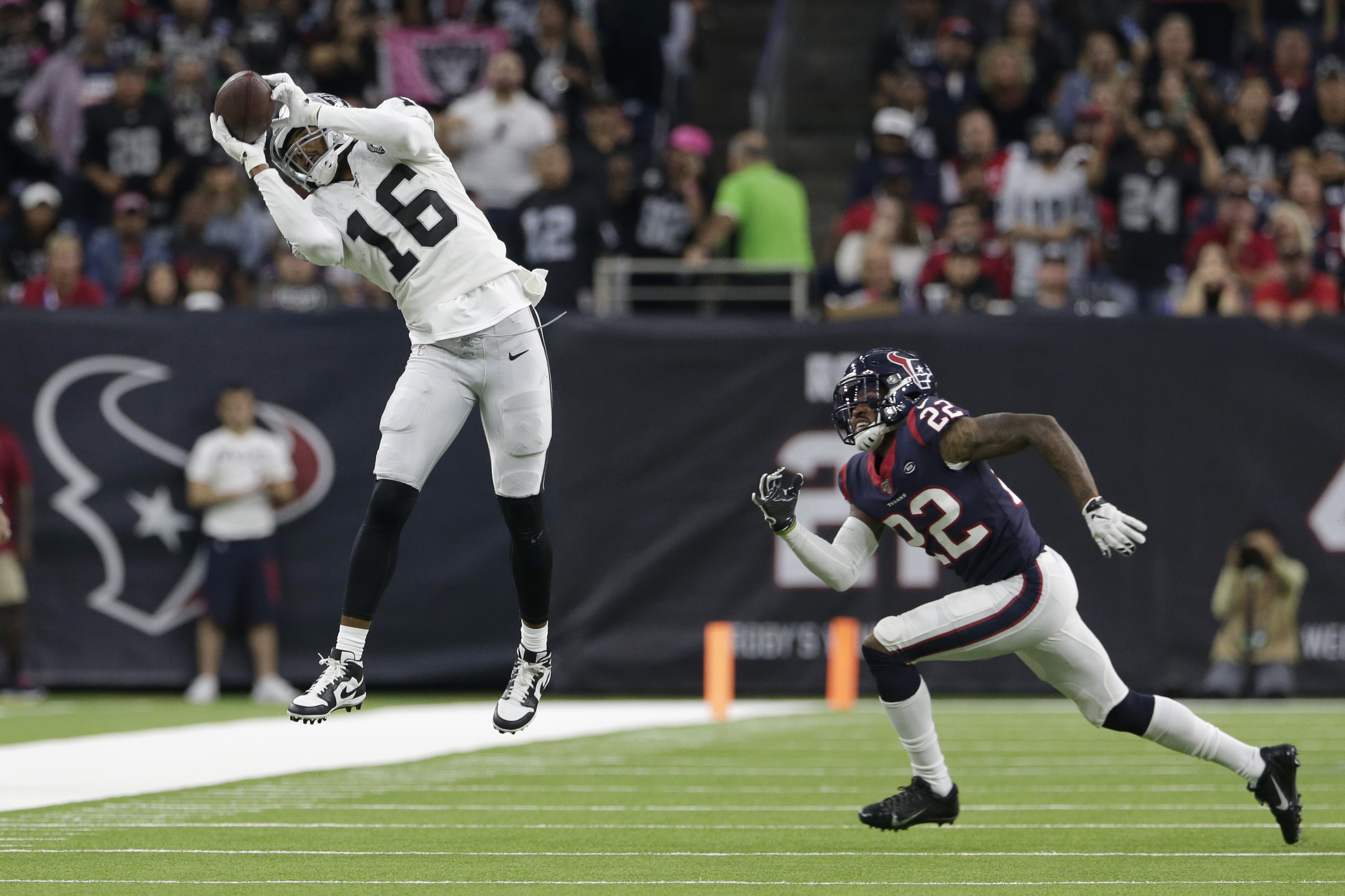 Raiders add Tyrell Williams to upgraded receiving corps