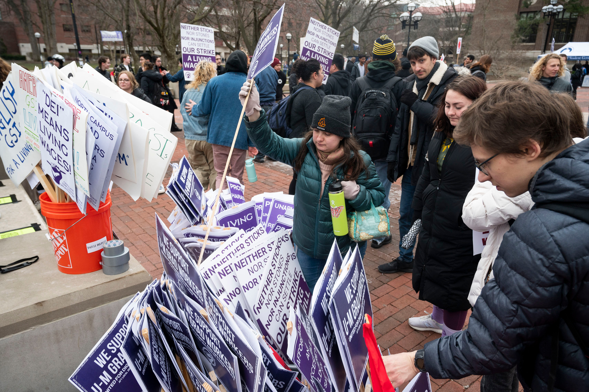 Graduate Employees Organization Begins Strike On University Of Michigan ...