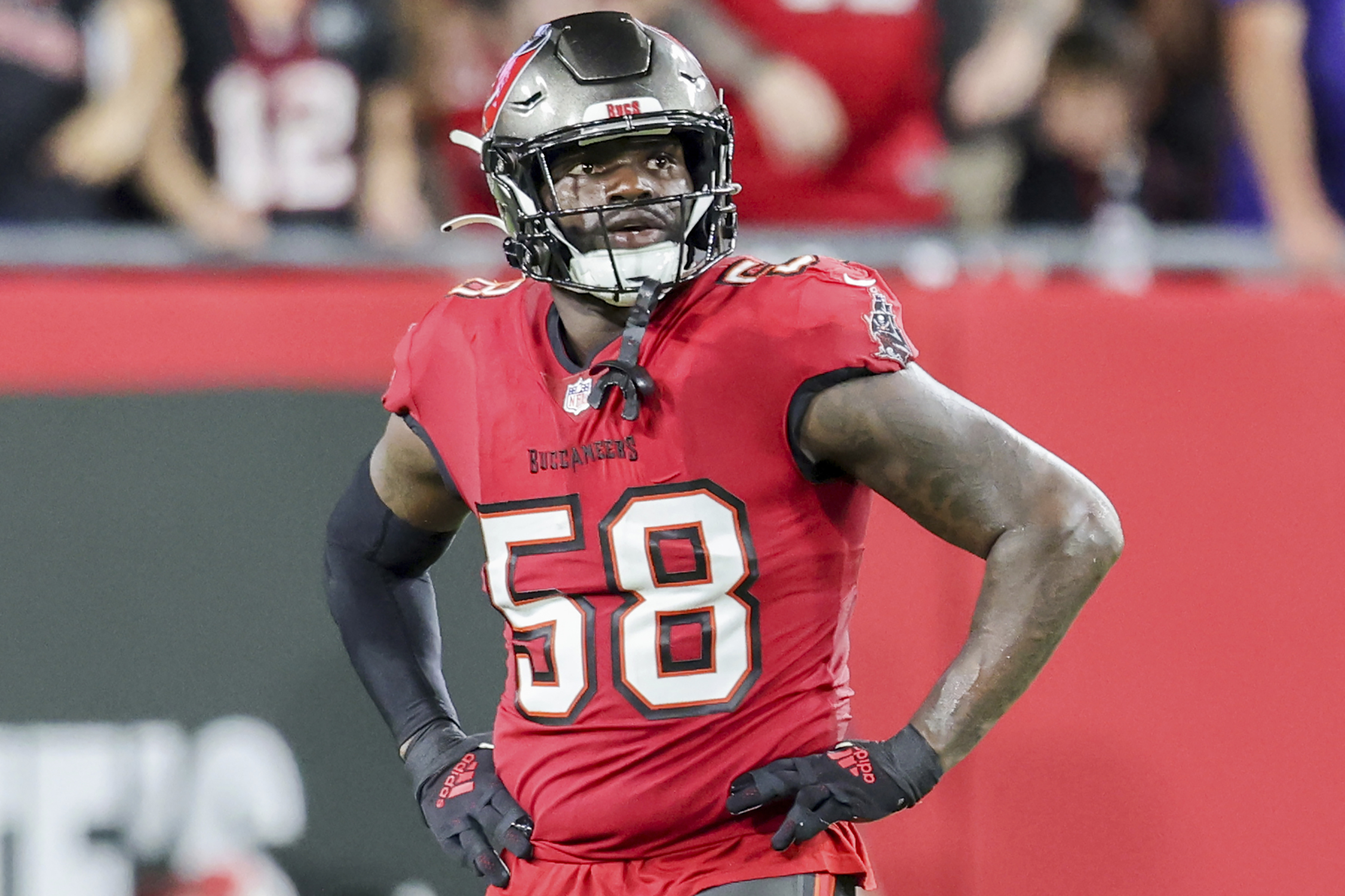 Wife of Buccaneers' Shaquil Barrett posts about death of 2-year