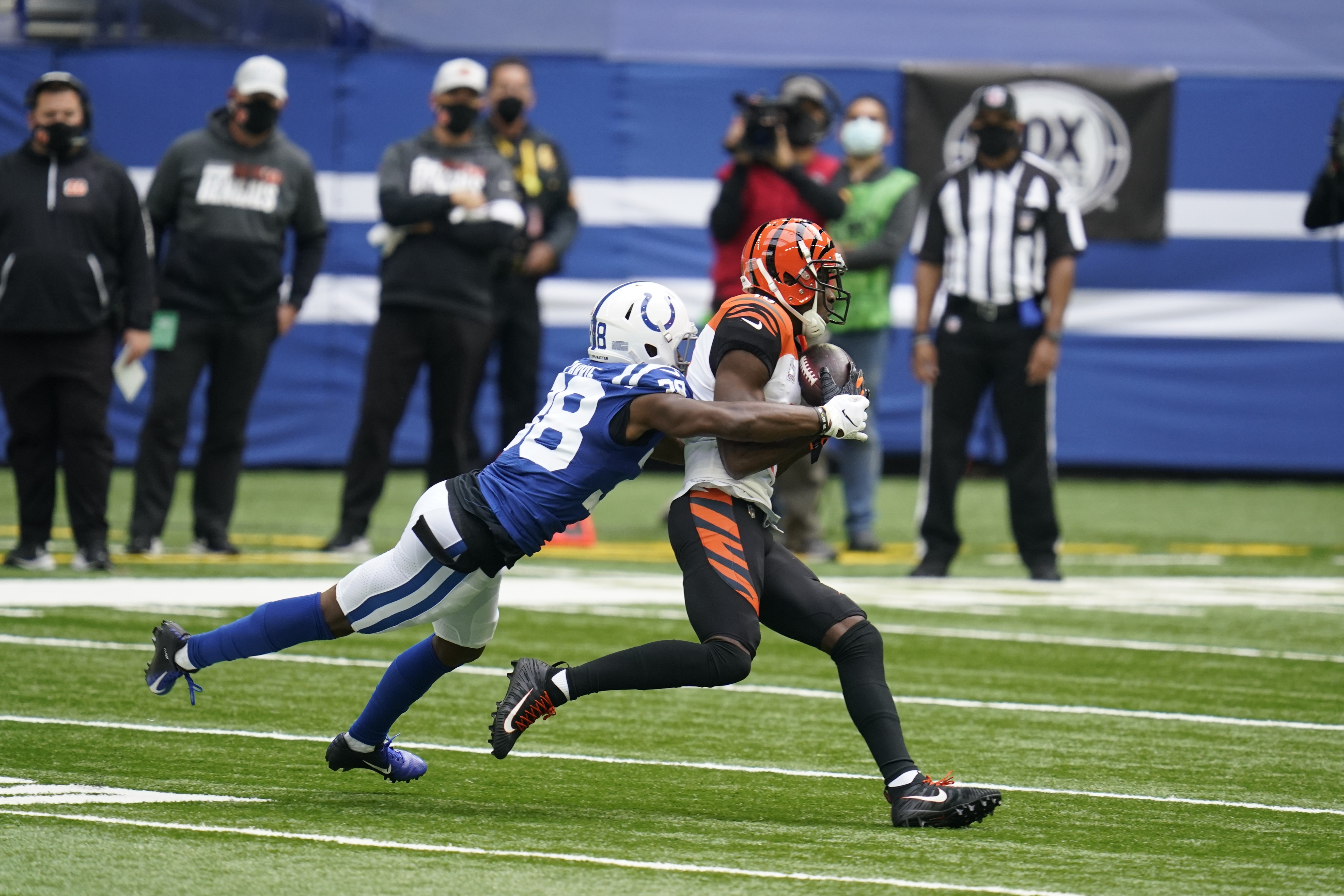 Bengals fall to Colts Sunday, 31-27