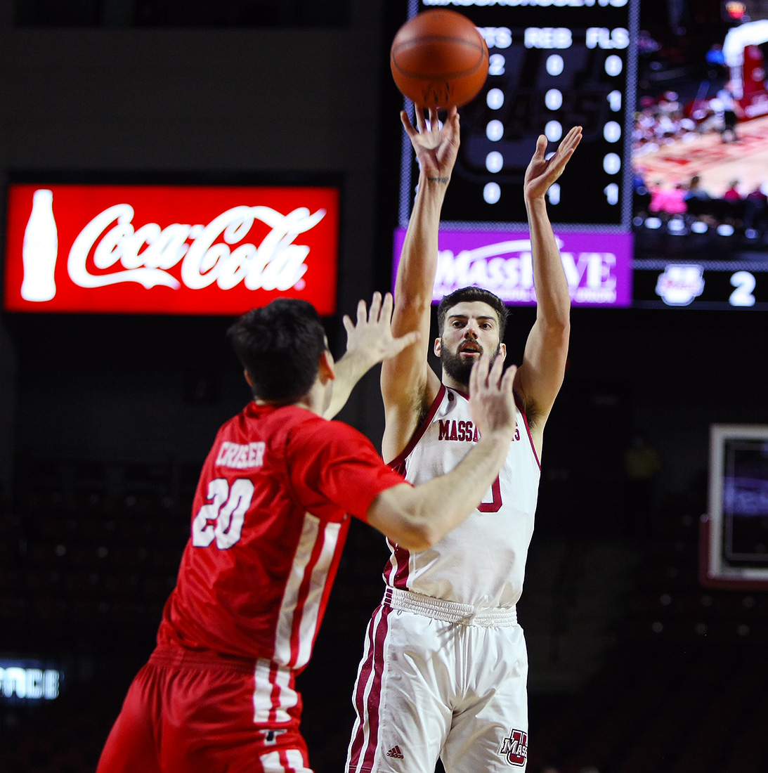 UMass Men's Basketball vs Fairfield 12/19/21 - masslive.com