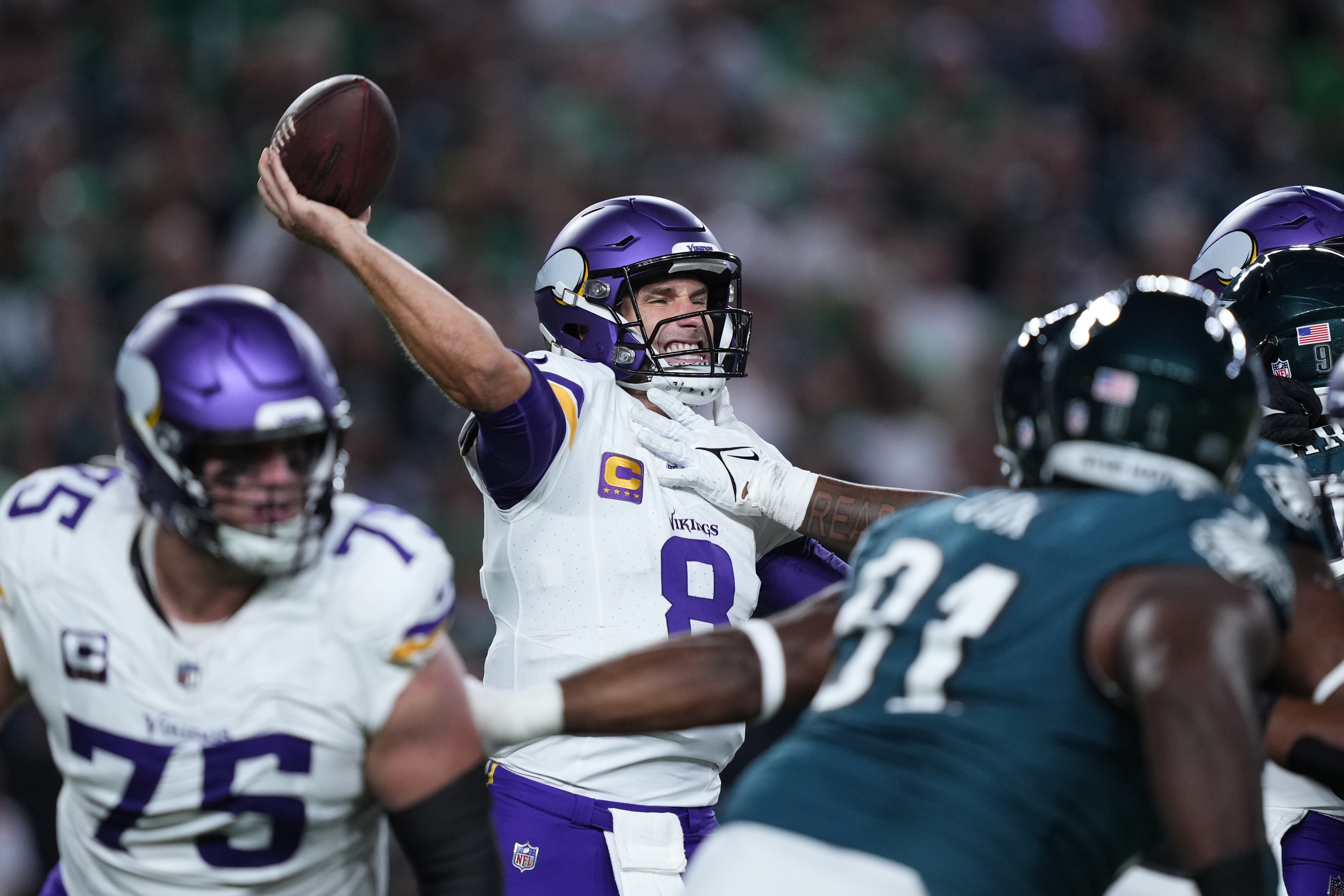 Philadelphia Eagles vs Minnesota Vikings LIVE RESULT: Jalen Hurts & AJ  Brown fight cleared up by Nick Sirianni - updates