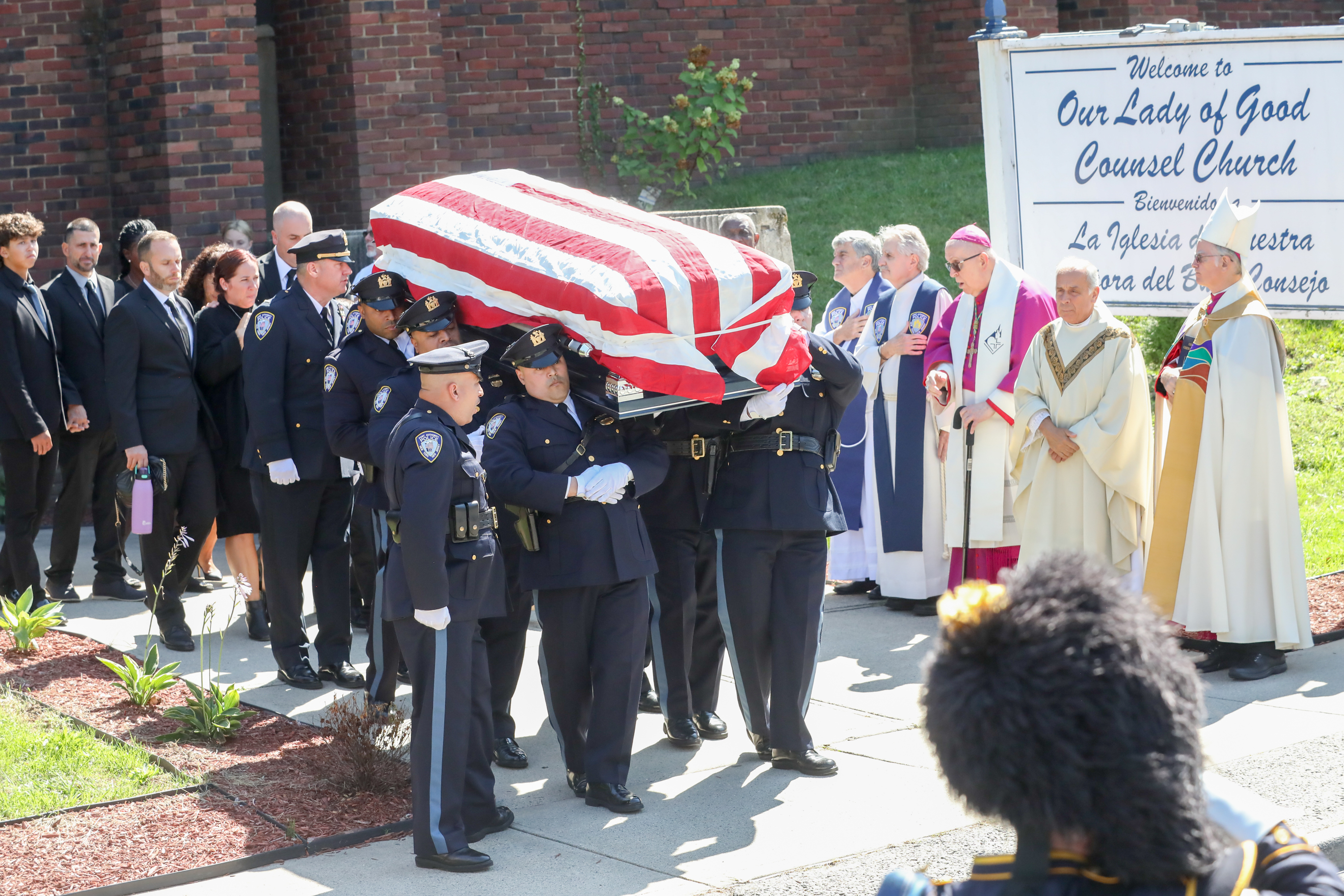 Former MLB pitcher-turned-police officer Anthony Varvaro dies in car crash