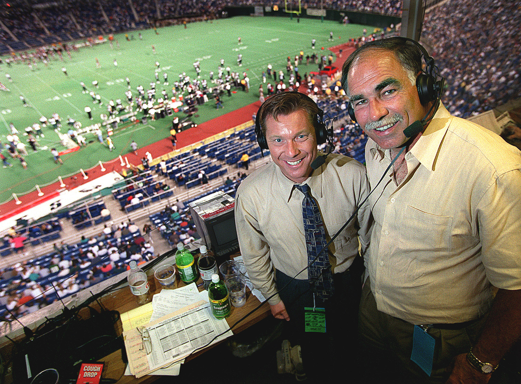 LISTEN, Jim Donovan and Bernie Kosar launch 'Dawg Pound Radio' on Sirius XM  NFL Radio Channel