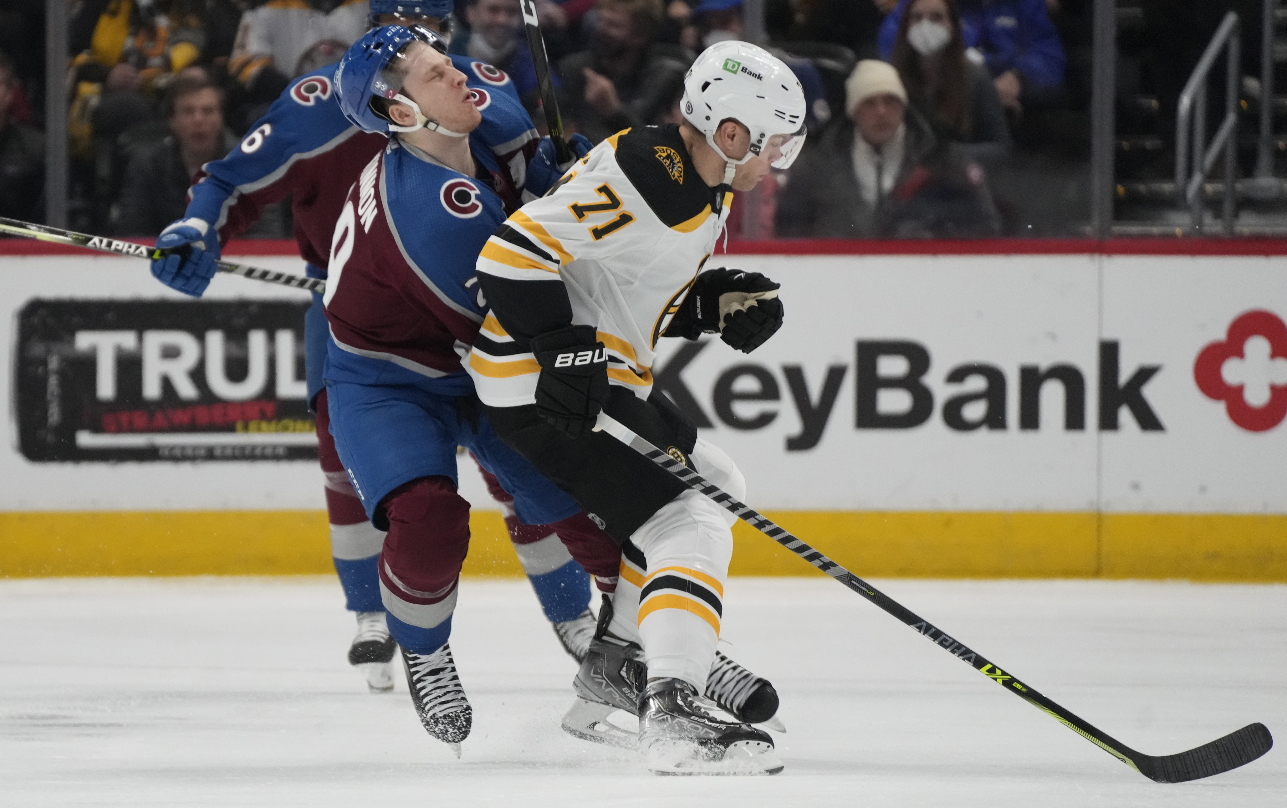 Colorado Avalanche's Nathan MacKinnon bloodied on Taylor Hall's hit, leaves  in first period - ESPN