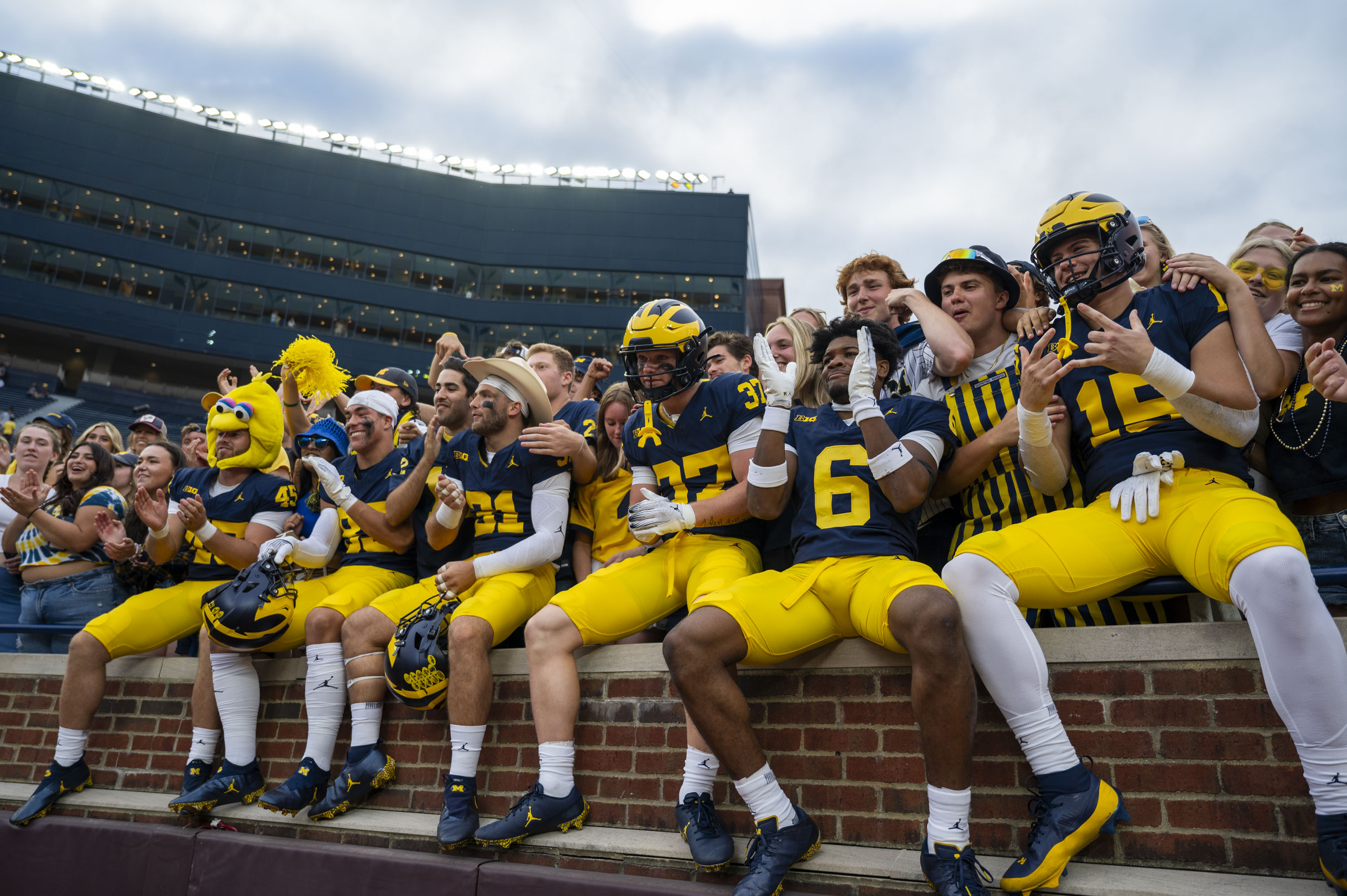 The Big House bag policy: What's allowed, what's prohibited at Michigan  Football games